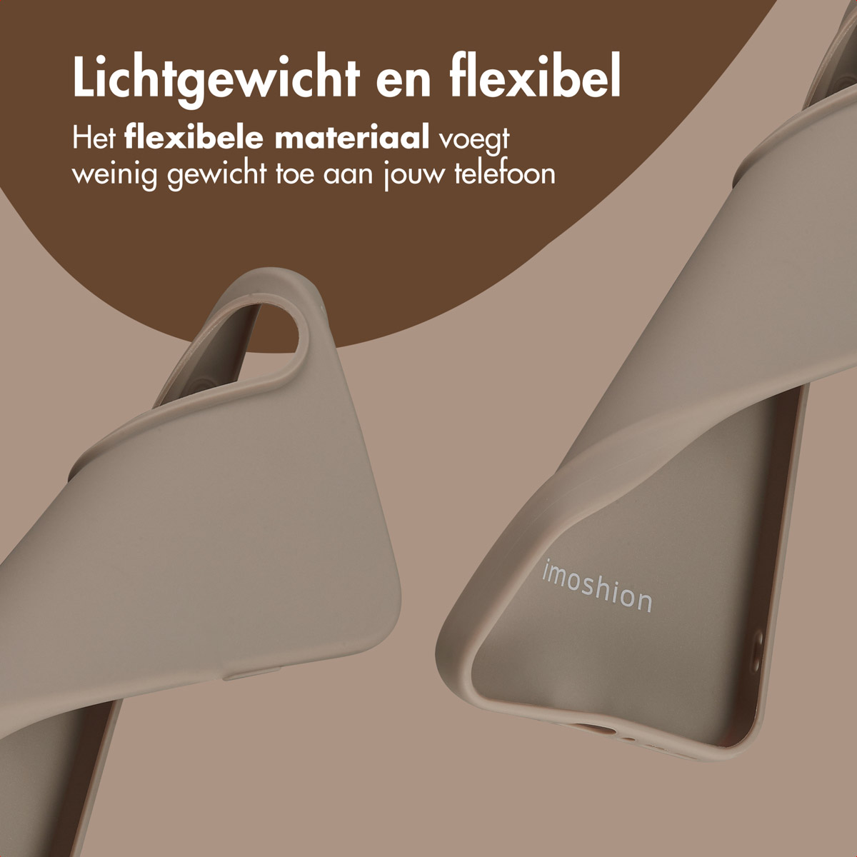 Due custodie per telefono flessibili beige. Il testo dice: Leggero e flessibile. Il logo "imoshion" è visibile.