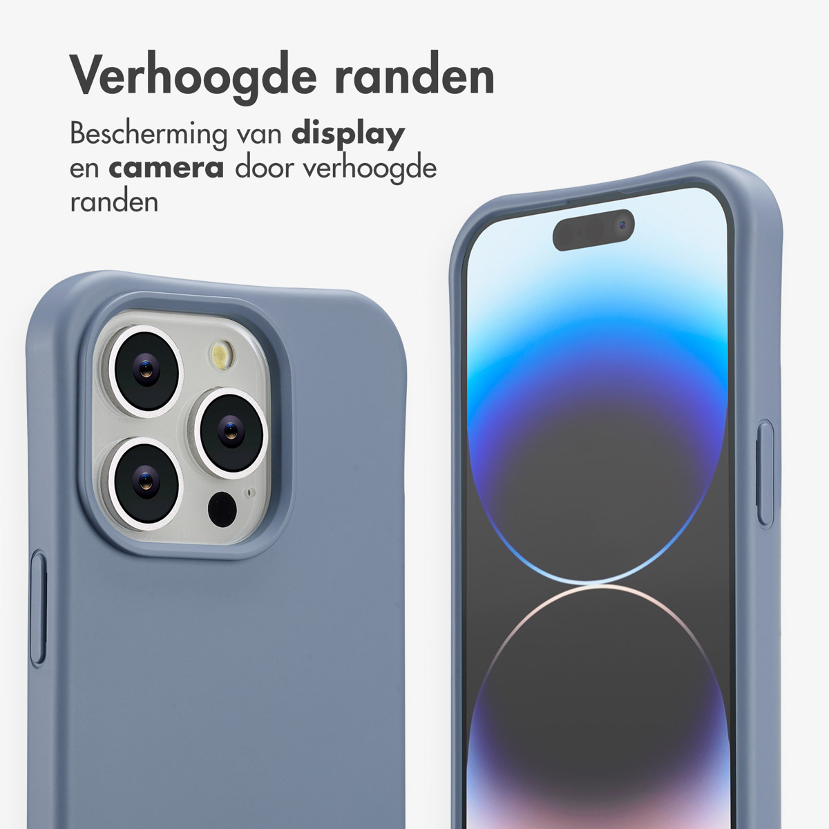 Twee blauwe telefoonhoesjes beschermen een telefoon. De linkerhoes heeft camera-uitsparingen. De rechterhoes toont het scherm van de telefoon.