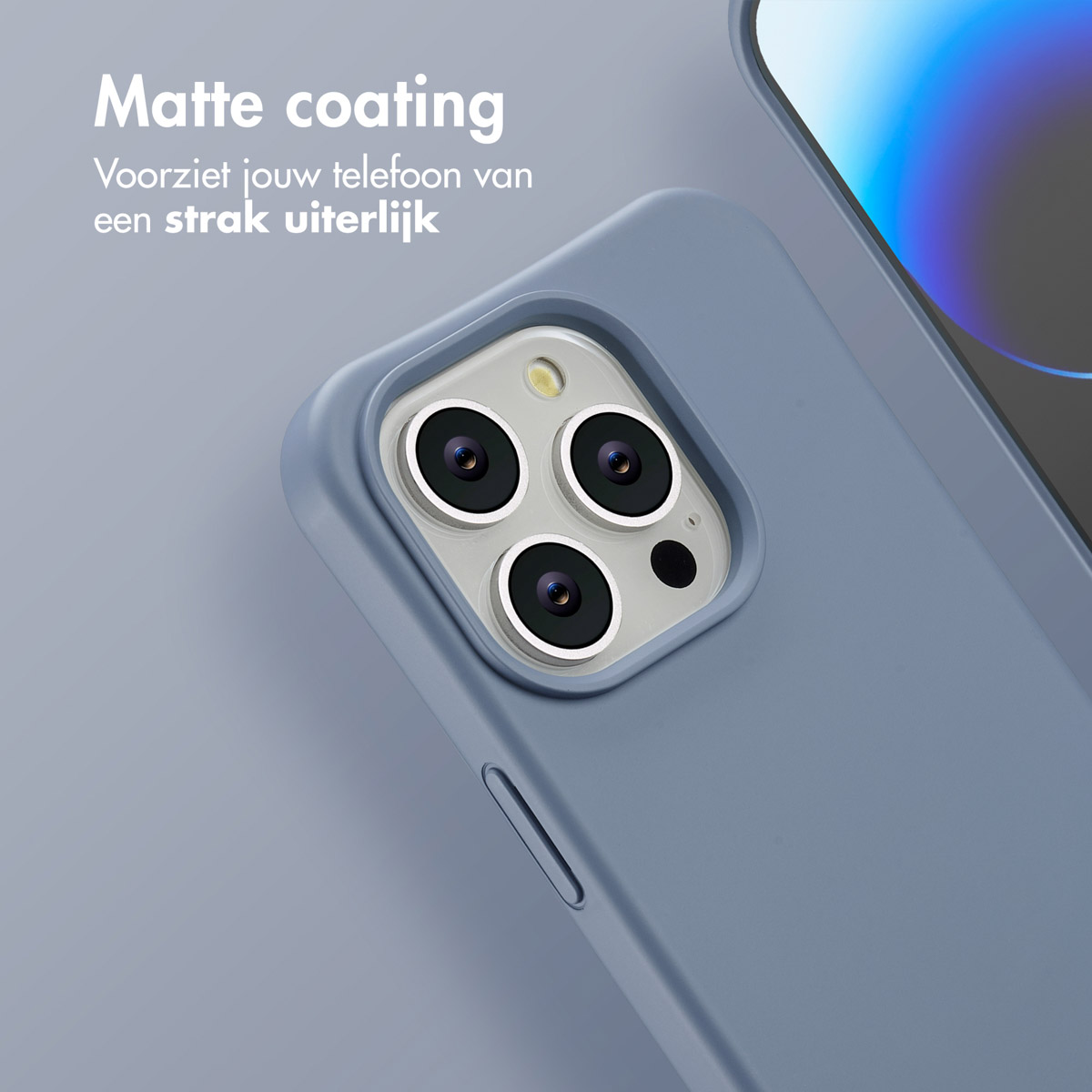 Een blauwe telefoonhoes met meerdere cameralenzen wordt getoond. De tekst 'Matte coating' is zichtbaar.
