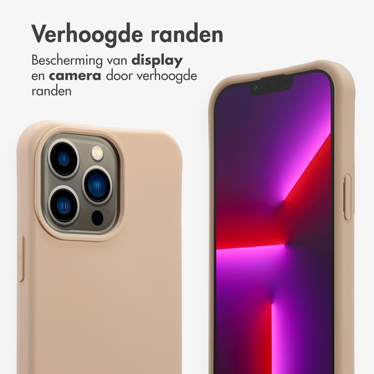Twee beige telefoonhoesjes naast elkaar, één met cameralenzen en de andere met het scherm. Tekst bovenaan in het Nederlands.