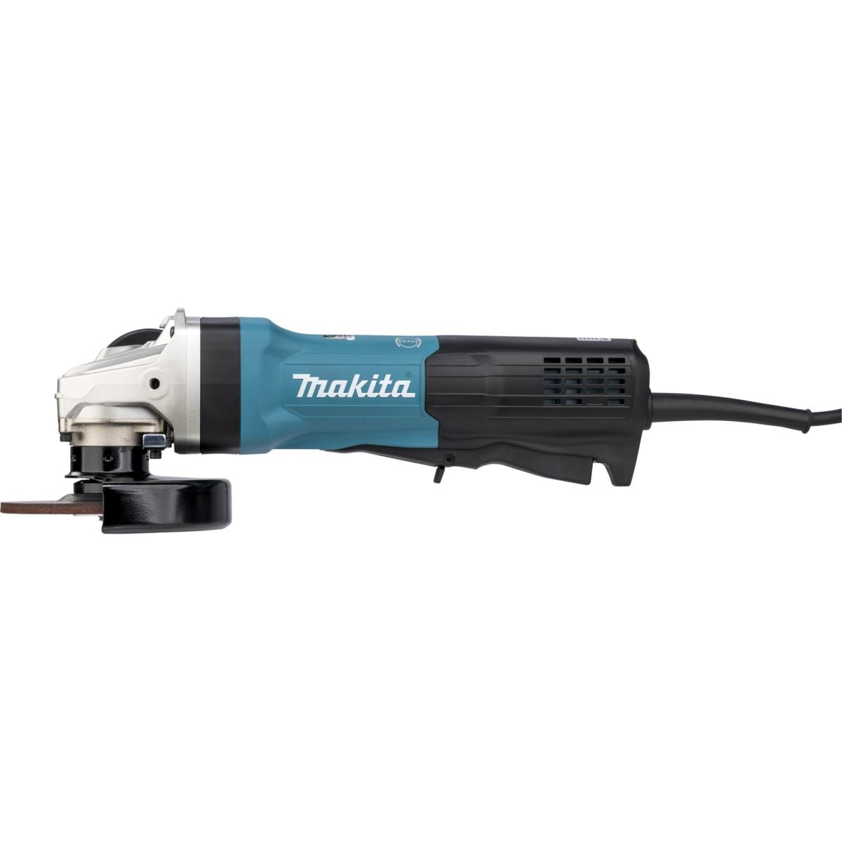 Ein Makita-Winkelschleifer. Er hat einen silbernen Kopf, einen türkisblauen Körper mit dem Makita-Logo und einen schwarzen Griff und ein Kabel.