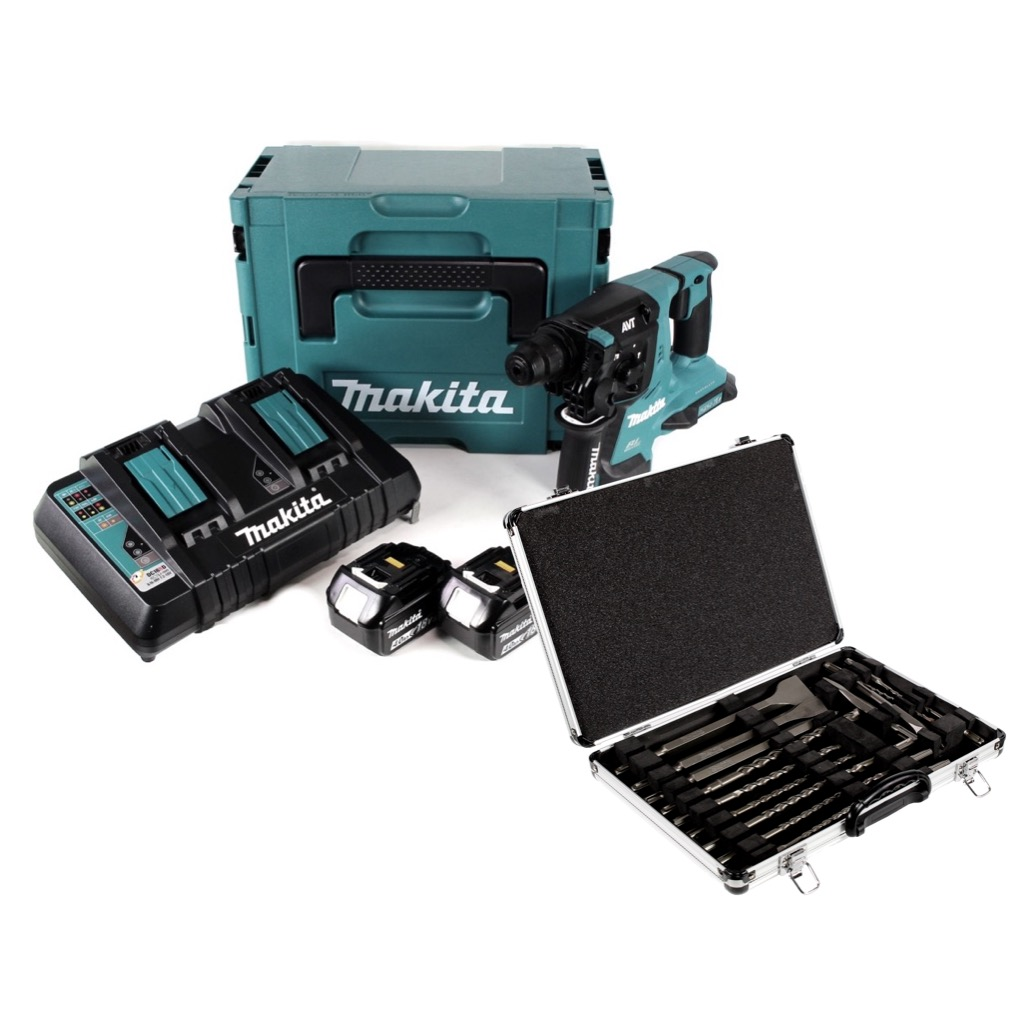 Ein Makita-Werkzeugsatz. Enthält einen teal Bohrer, Ladegerät, Batterien, Tragetasche und Bohrer. Alles auf weißem Hintergrund.