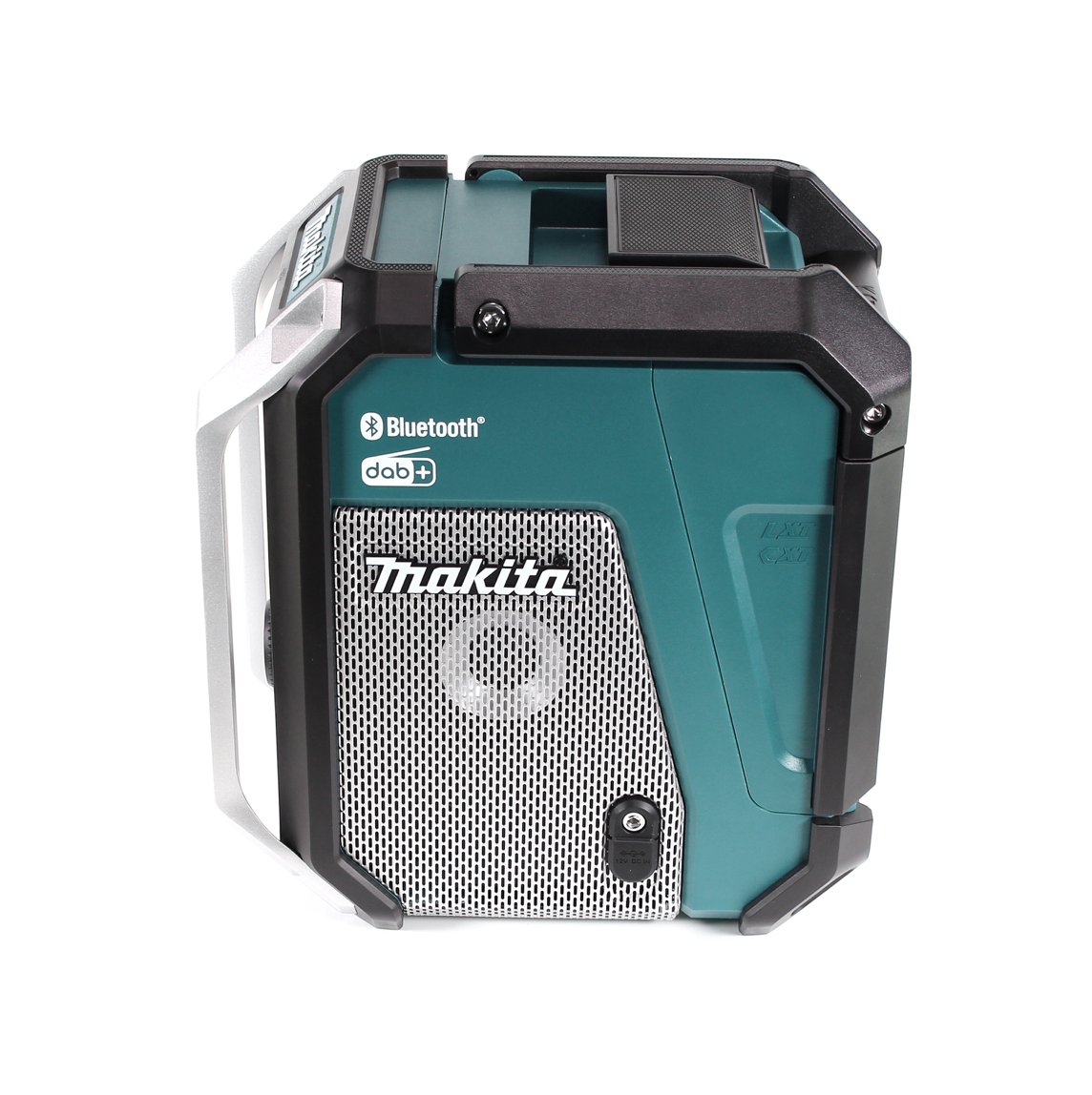 Makita Bluetooth-Radio. Türkis und schwarz. Silberner Griff. Lautsprechergitter. Weißer Hintergrund.