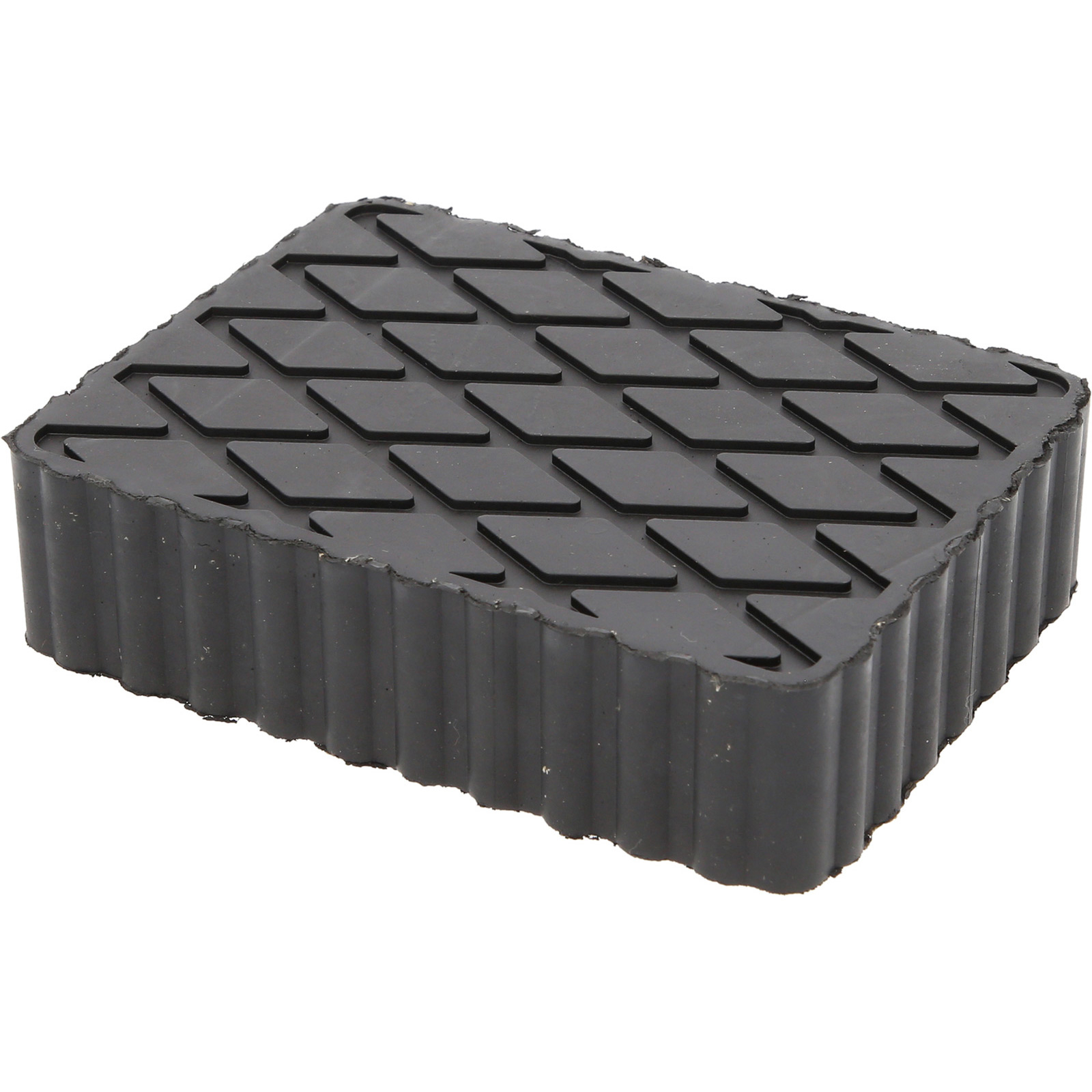Ein schwarzes Gummipad mit strukturierter Oberseite und geriffelten Seiten vor weißem Hintergrund.
