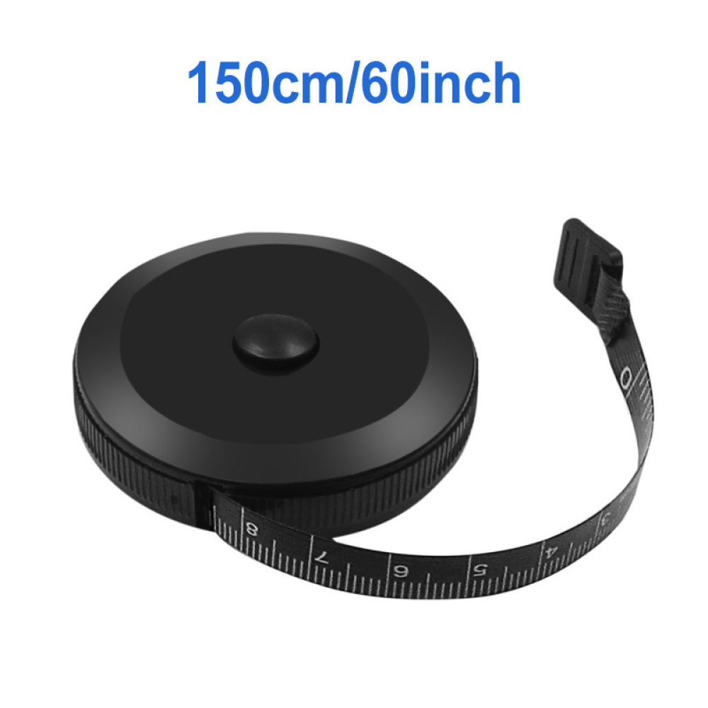 Ein schwarzes, rundes Maßband mit einem einziehbaren schwarzen Band. Der Text '150cm/60inch' steht blau oben.