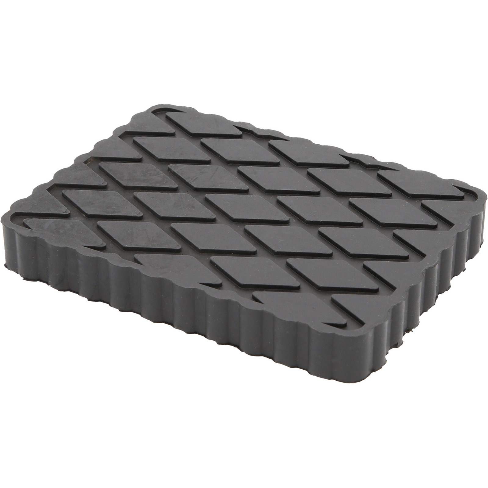 Schwarzes Gummipolster mit Rautenmuster. Die Kanten sind wellig. Der Hintergrund ist weiß.