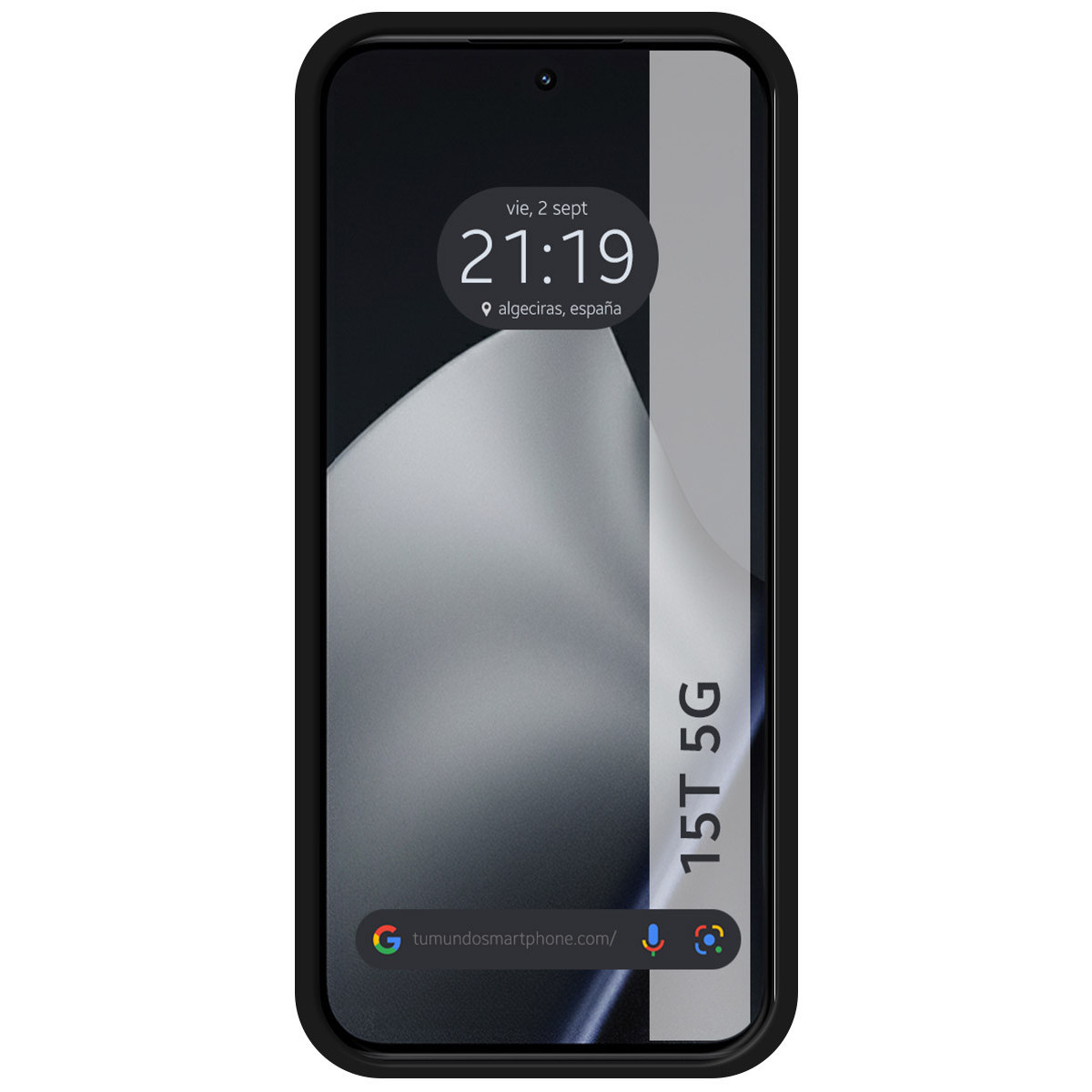 Uno smartphone mostra una schermata di blocco con ora, data e posizione. Il telefono ha una cornice nera e lo schermo mostra uno sfondo grigio.