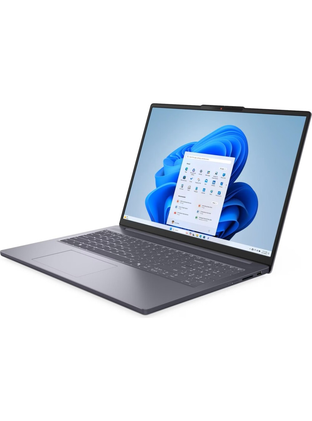 Gri bir dizüstü bilgisayar açık, mavi soyut duvar kağıdı ile Windows 11 arayüzünü gösteriyor. Ekran izleyiciye doğru açılı.