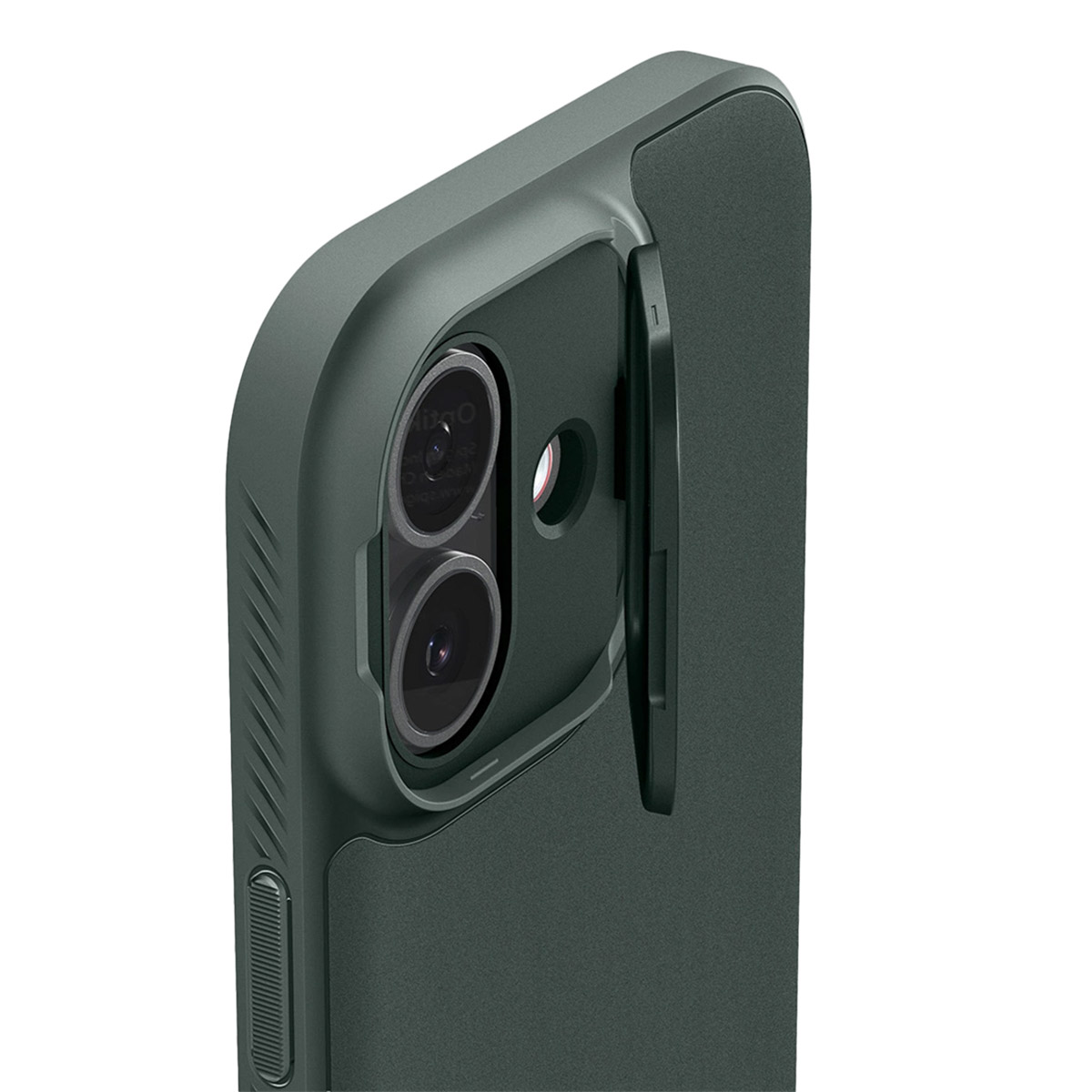 Primo piano di una custodia per telefono verde scuro con ritagli per l'obiettivo della fotocamera e una copertura scorrevole. Lo sfondo è sfumato.