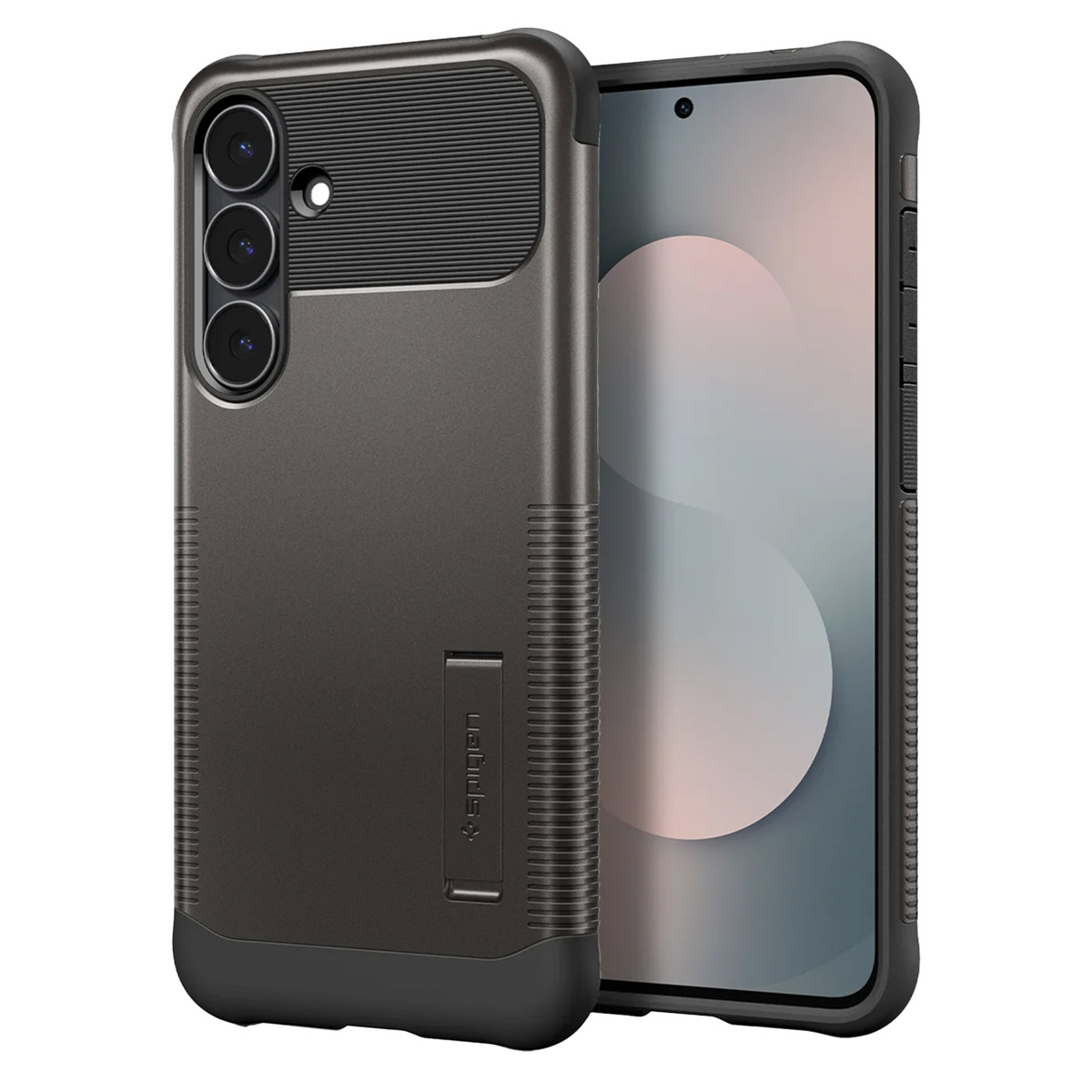 Een smartphone in een donkergrijze hoes. De hoes heeft een getextureerde achterkant, drie cameralenzen en het merk 'Spigen'.