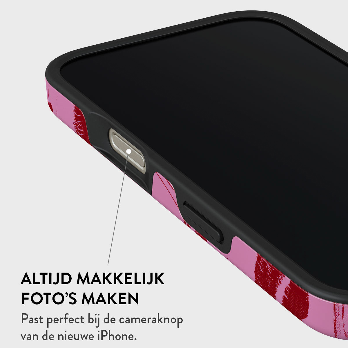 Close-up van een smartphone in een roze hoesje met een rood penseelstreekontwerp. Het scherm is zwart en de hoes heeft knoppen.