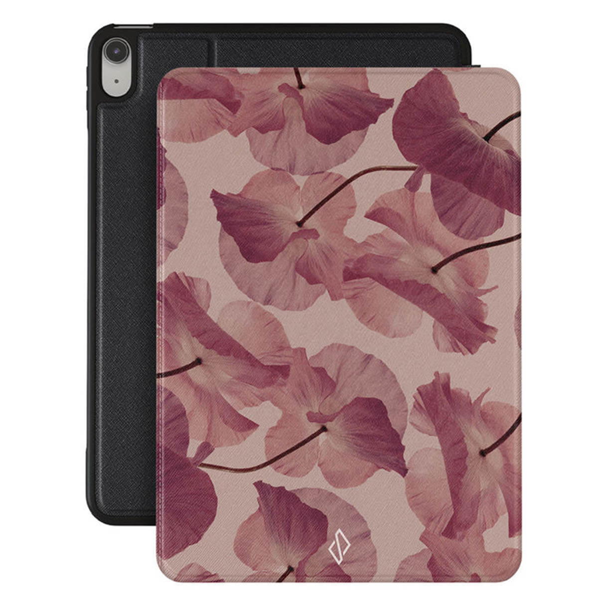 Un iPad dans un étui. L'étui a un motif floral de pétales roses sur un fond rose clair et un couvercle noir.
