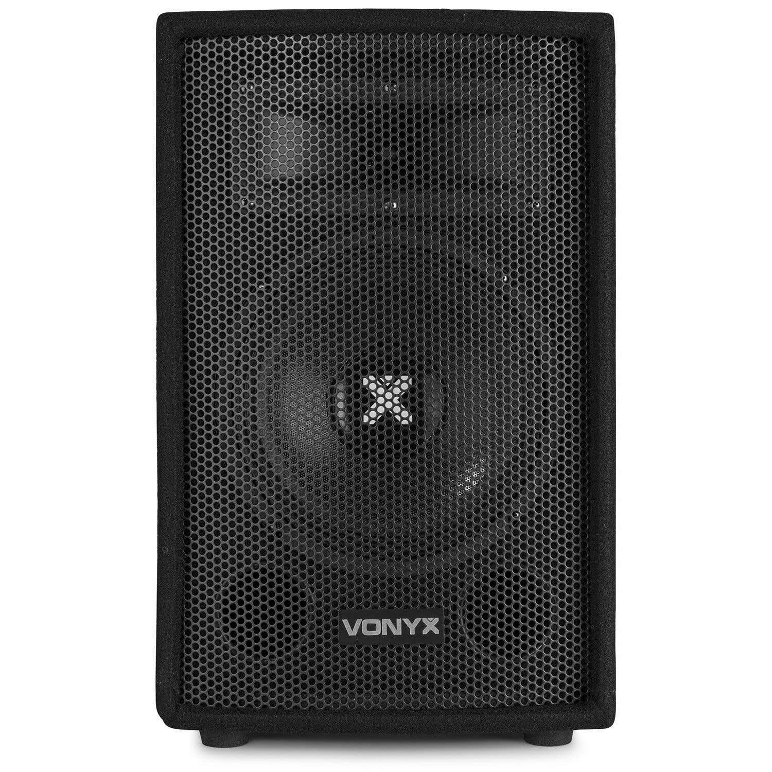Un altavoz Vonyx negro con frente de malla, logotipo X y nombre de la marca abajo.