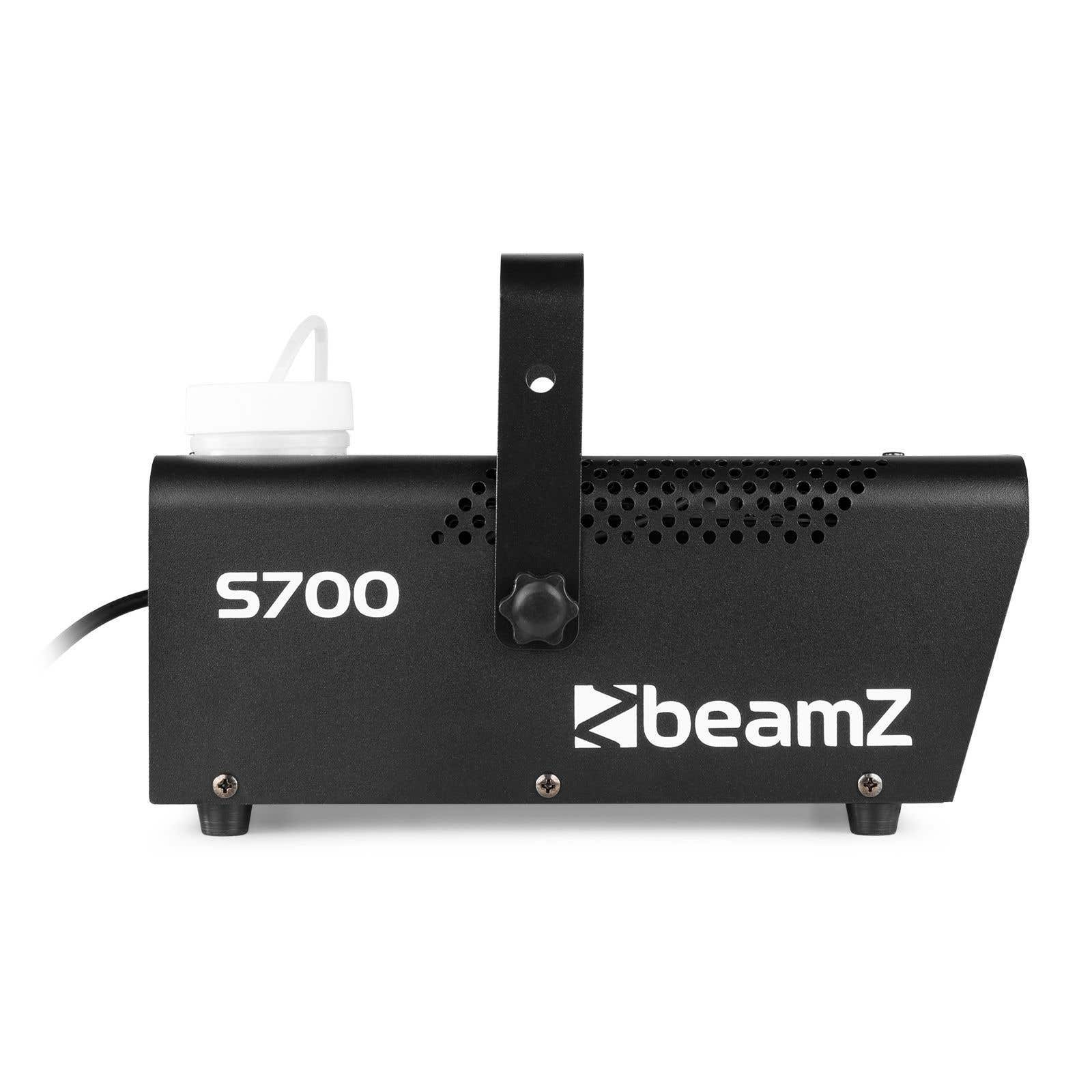 Máquina de niebla negra Beamz S700 con contenedor de líquido blanco. Contiene un asa y el nombre de la marca.