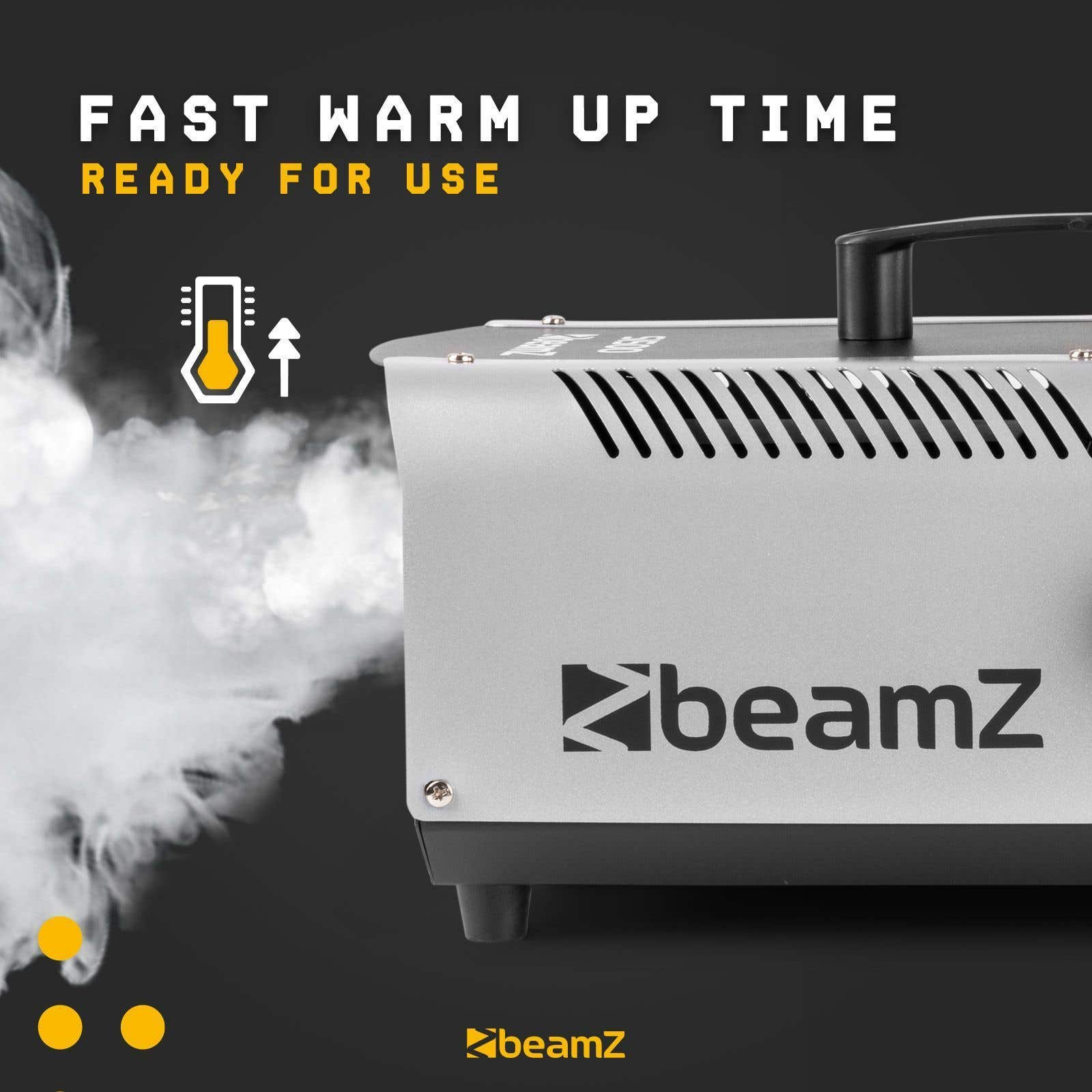 La imagen muestra una máquina de niebla Beamz plateada. El texto dice 'Fast Warm Up Time Ready For Use'. Hay un icono de termómetro.