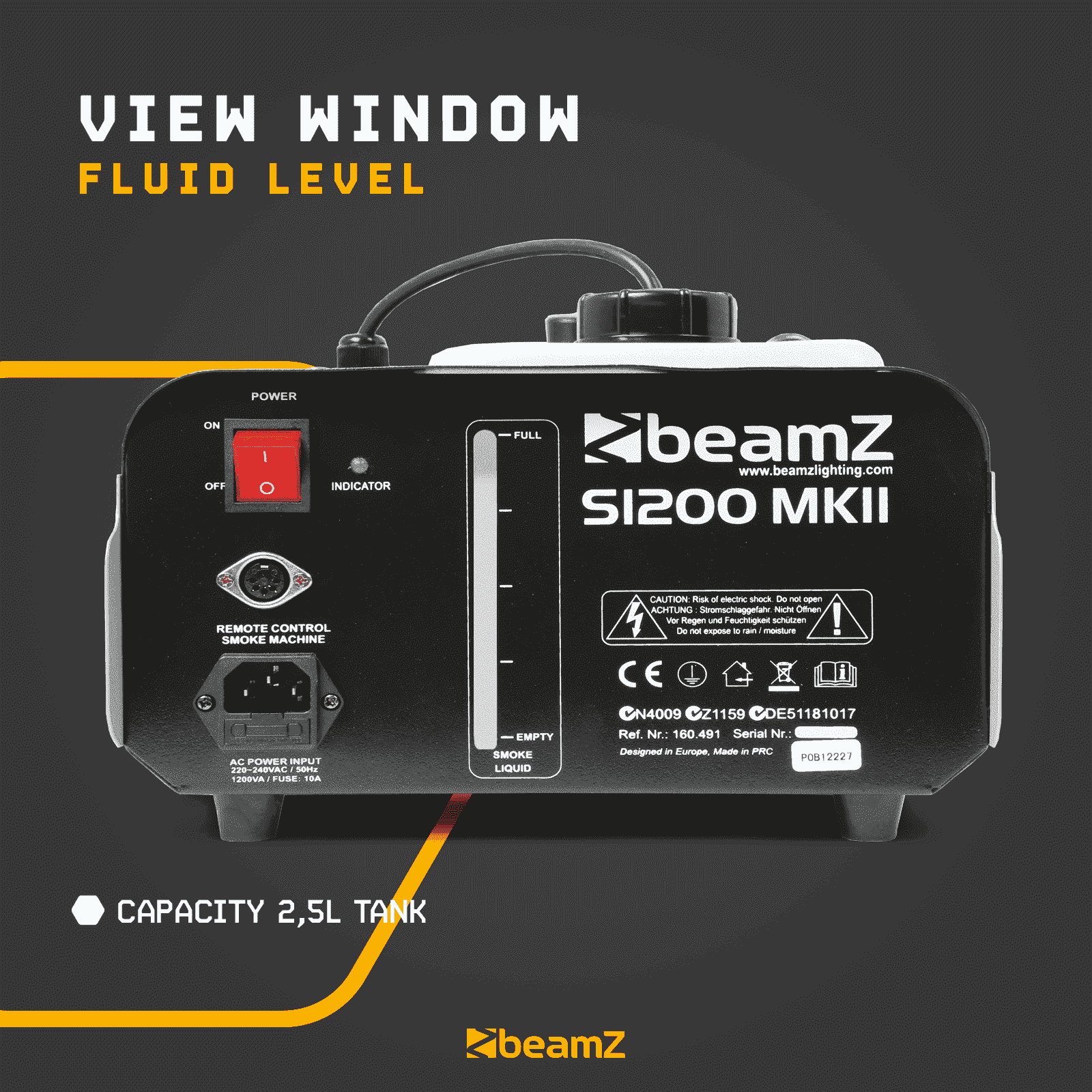 Una máquina de humo Beamz S1200 MKII negra. Tiene botones de encendido/apagado, indicador de nivel de líquido y puertos de entrada.