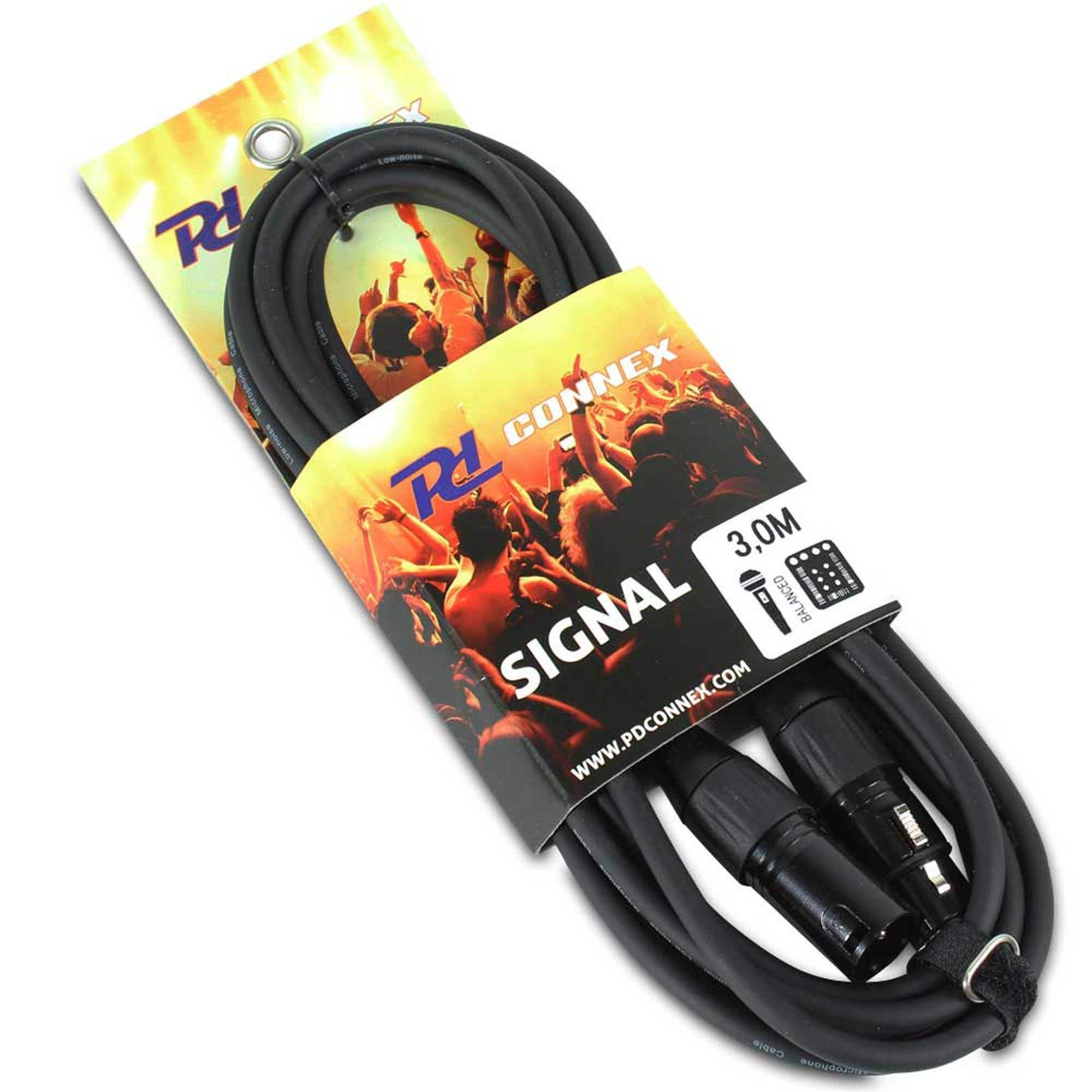 Cable de micrófono negro con embalaje. El embalaje muestra una multitud en un concierto, el nombre de la marca y especificaciones.