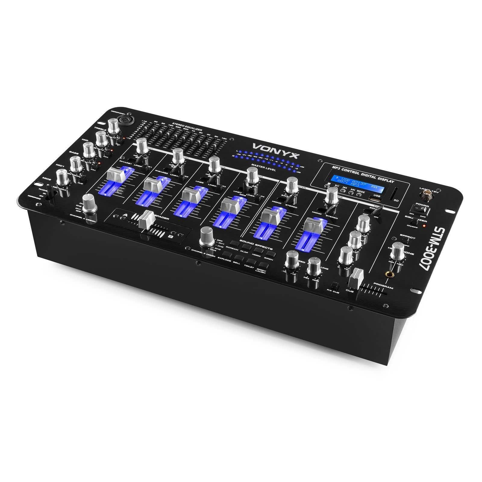 Mezclador DJ Vonyx STM-3007 negro con múltiples perillas, deslizadores y una pantalla digital. Tiene faders iluminados en azul.