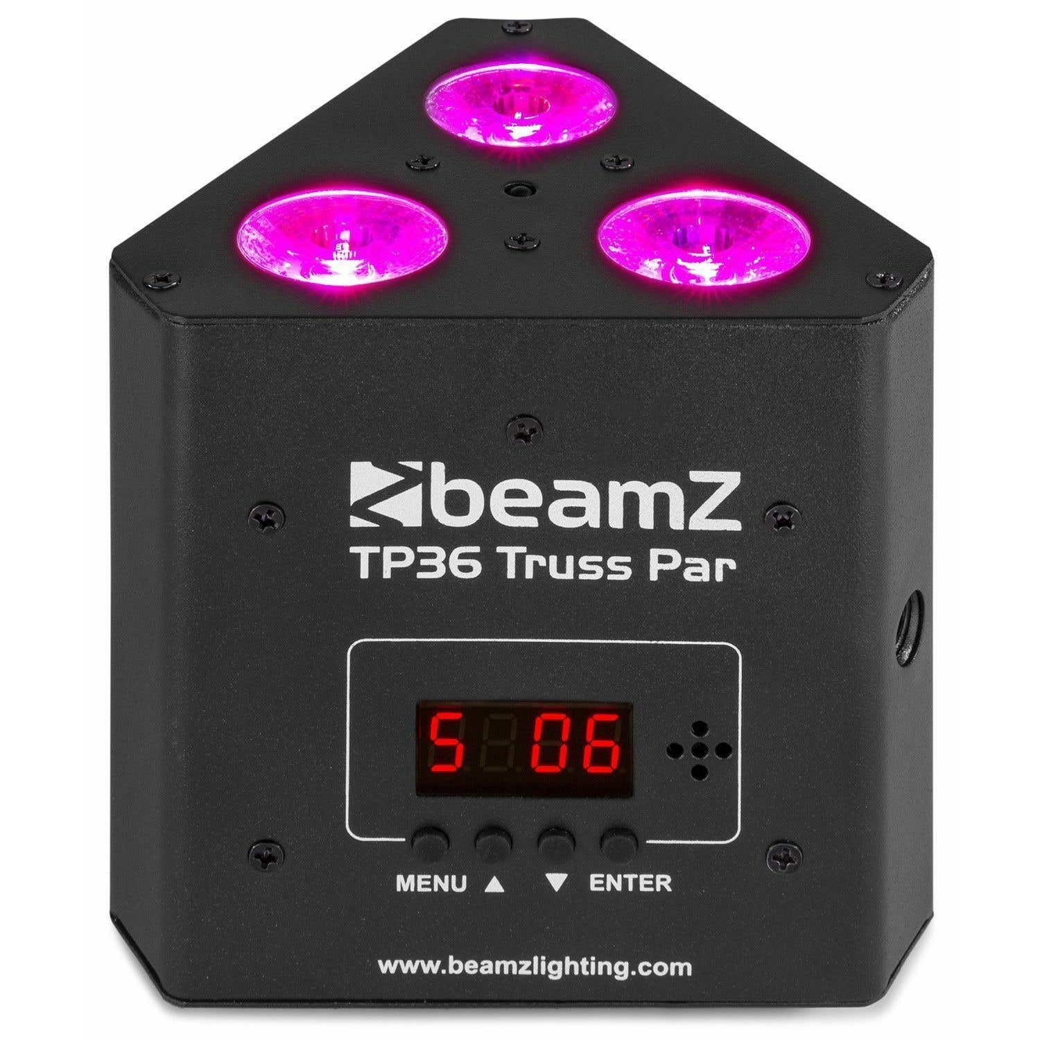 Luz negra Beamz TP36 Truss Par con 3 luces rosas en la parte superior. Tiene una pantalla digital y la marca es visible.