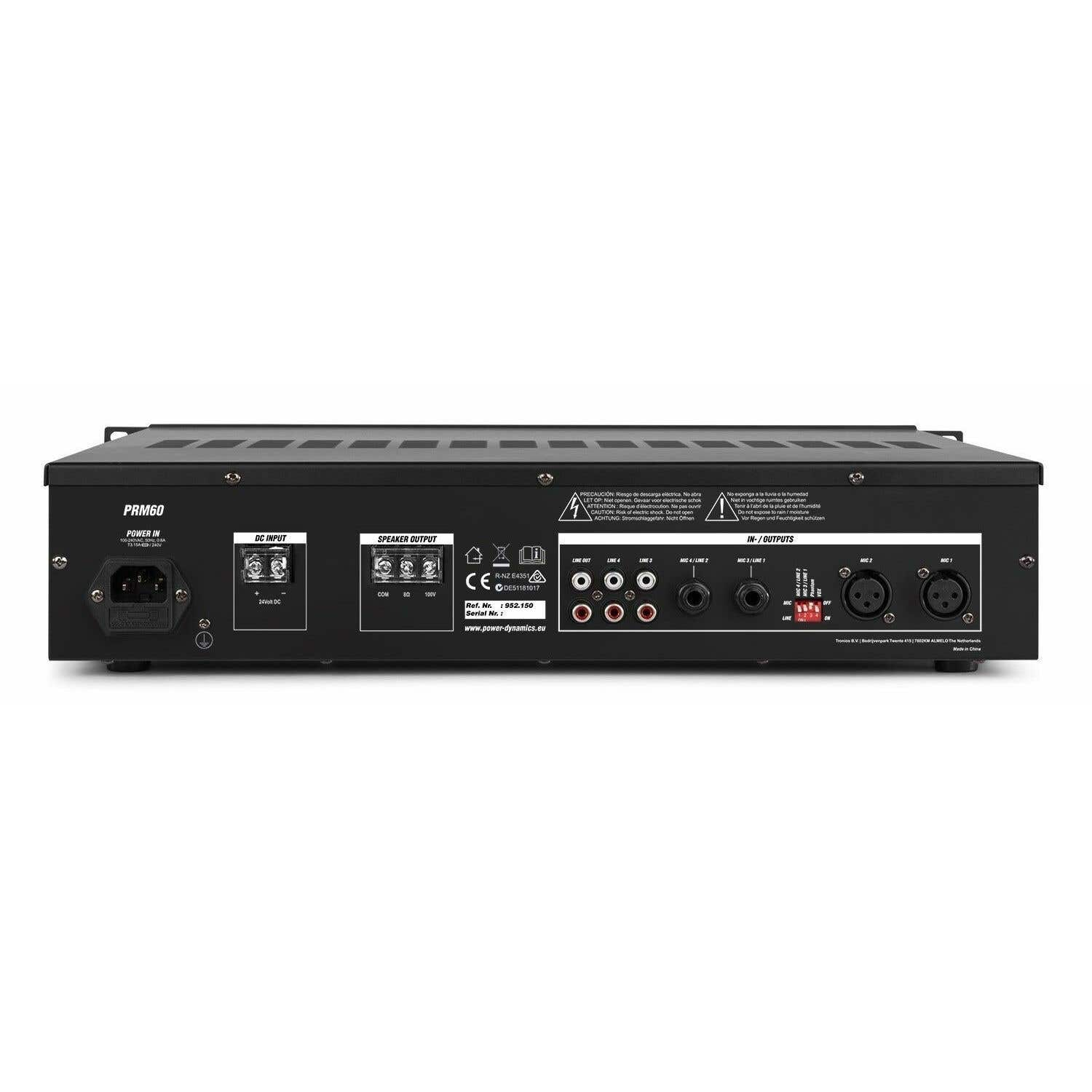 Panel trasero de amplificador de audio negro con entradas, salidas y advertencias de seguridad. Tiene salidas de altavoz, entrada de alimentación y puertos.