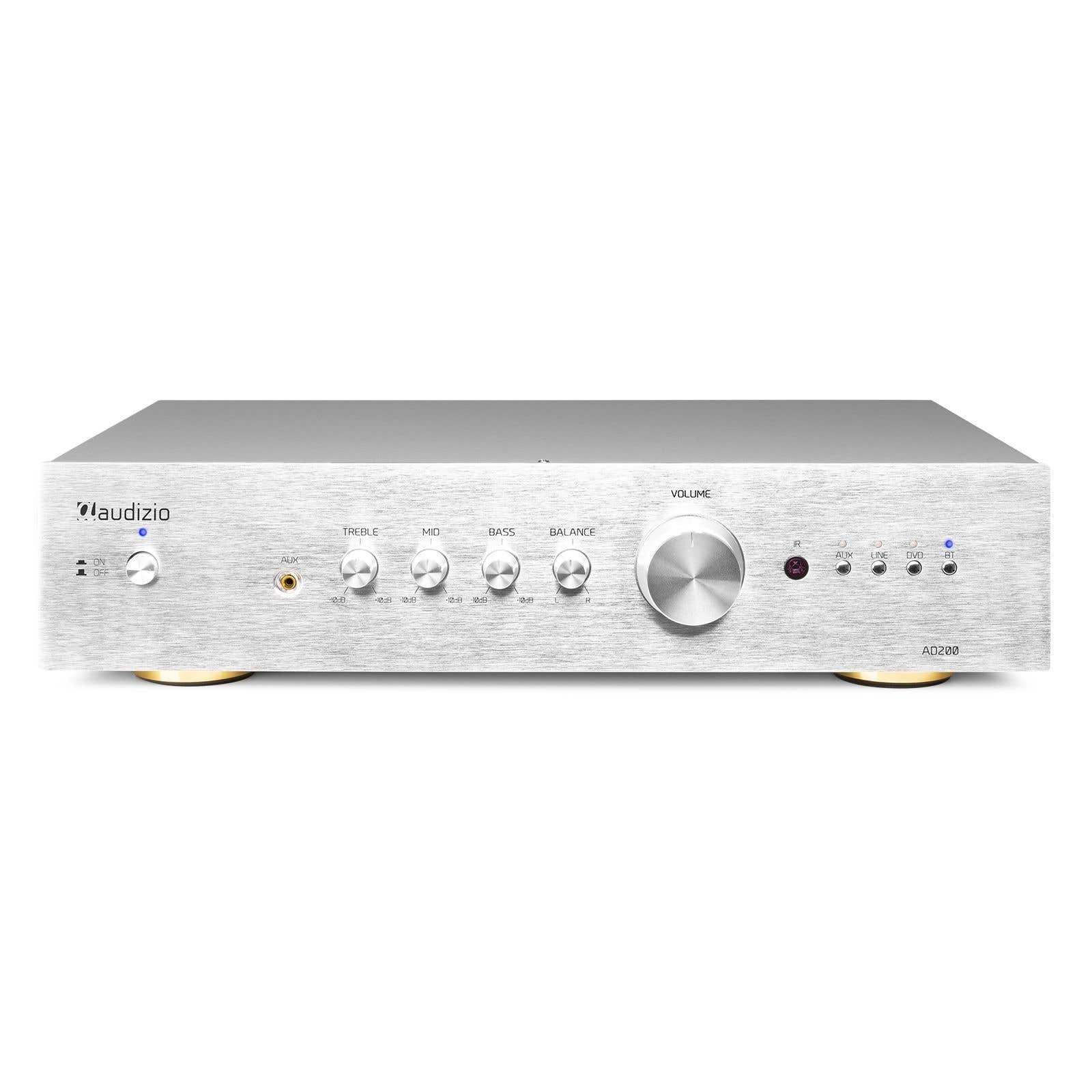 Amplificador de audio plateado con perillas, botones y un dial de volumen grande. El texto dice 'audizio' y 'A0200'.
