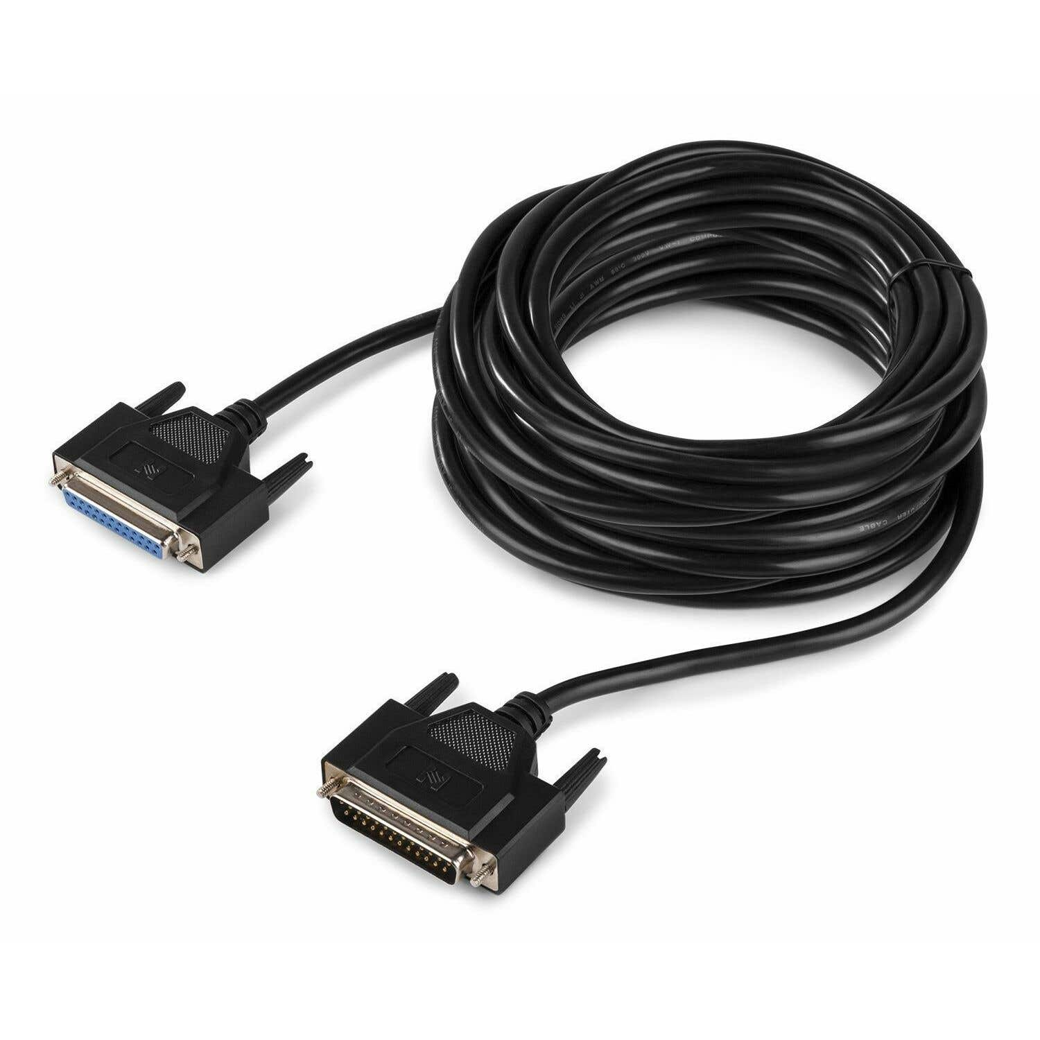 Un cable negro con dos conectores. El cable está enrollado. Los conectores tienen pines y tornillos. Fondo blanco.