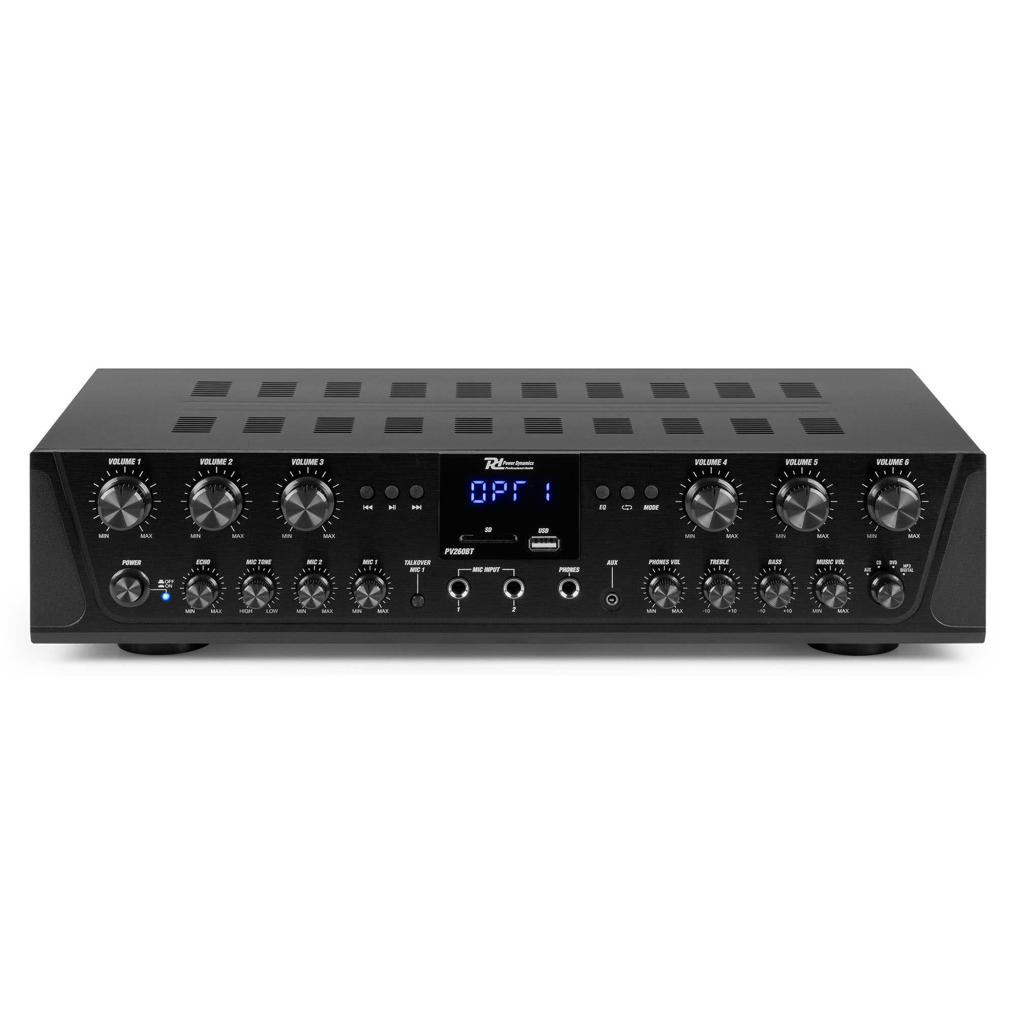 Un amplificador de audio negro con múltiples perillas, botones y una pantalla digital. Tiene controles de volumen y varias opciones de entrada.