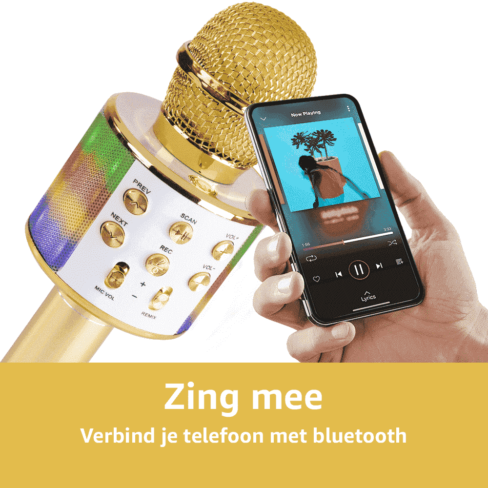 Un microfono dorato e uno smartphone con un'app musicale. Il telefono è tenuto in mano. Il testo in basso dice 'Zing mee'.