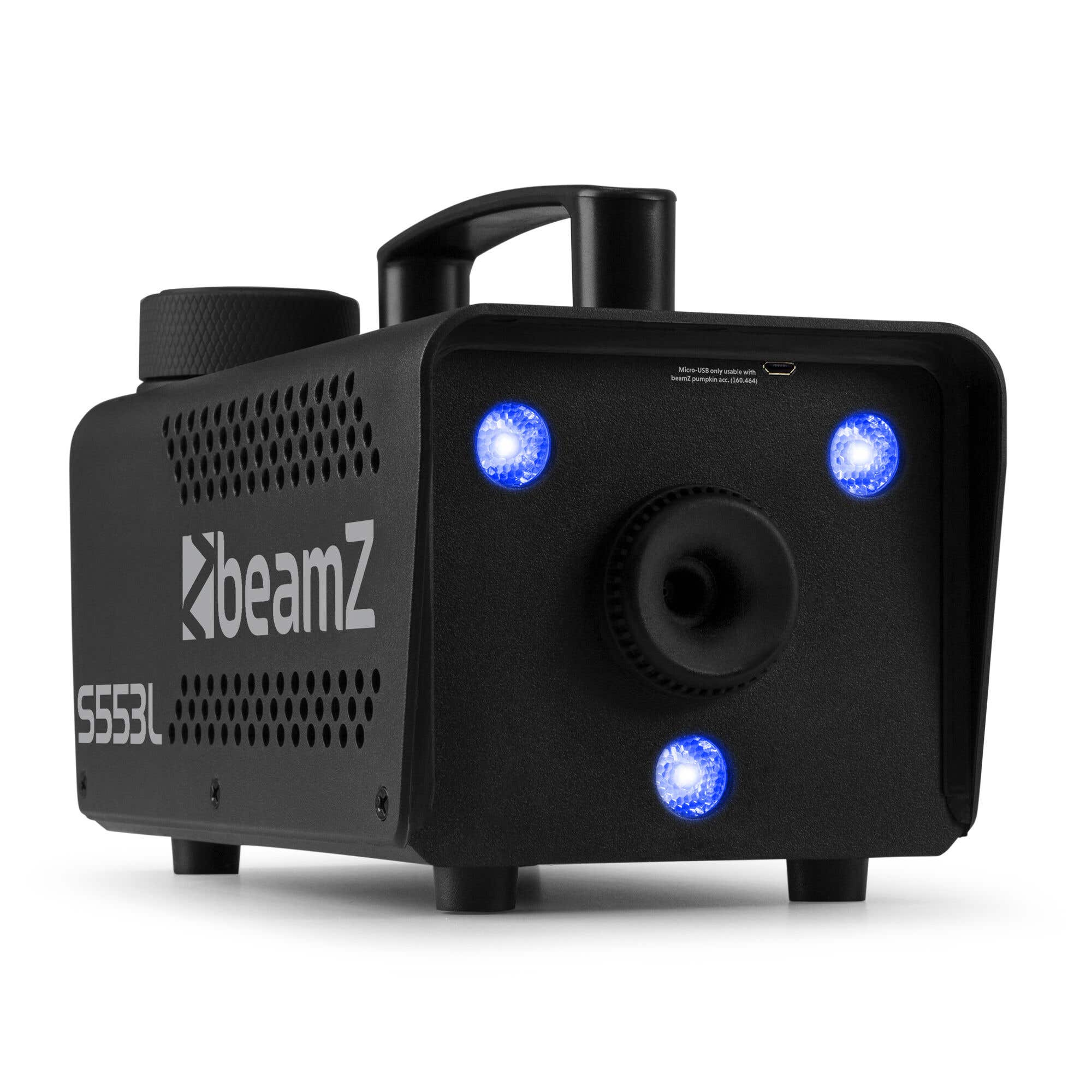 Máquina de humo Beamz negra. Tiene luces azules, un asa y el número de modelo es 5553L.