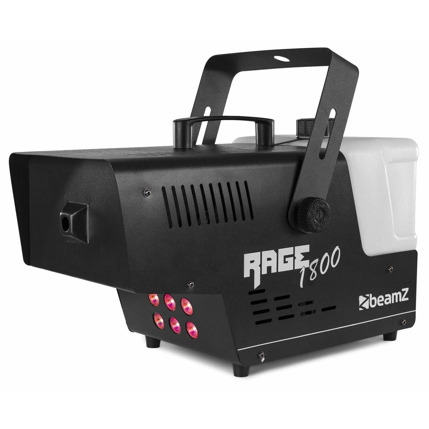 Una máquina de niebla Beamz Rage 1800 negra. Tiene un asa, un contenedor de líquido blanco y luces rojas.