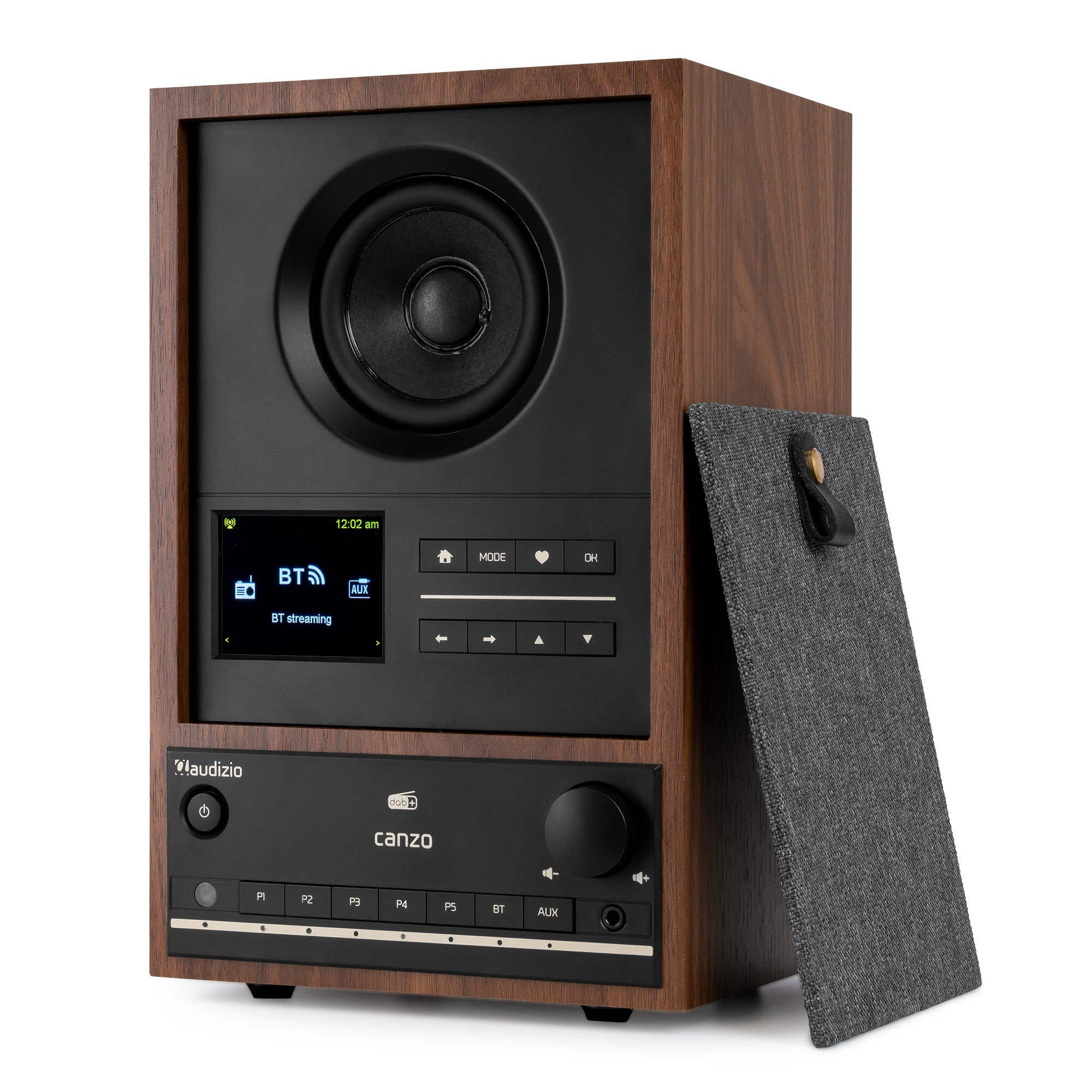 Altavoz de madera con frontal negro, pantalla muestra transmisión BT, cubierta gris a la derecha.
