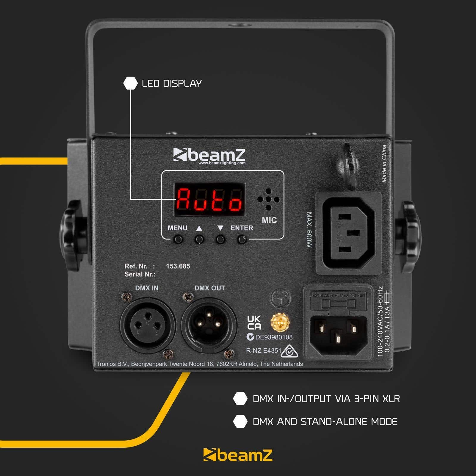 Dispositivo Beamz negro con pantalla LED, botones y varios puertos. Las etiquetas de texto incluyen 'DMX IN', 'DMX OUT' y 'Made in China'.