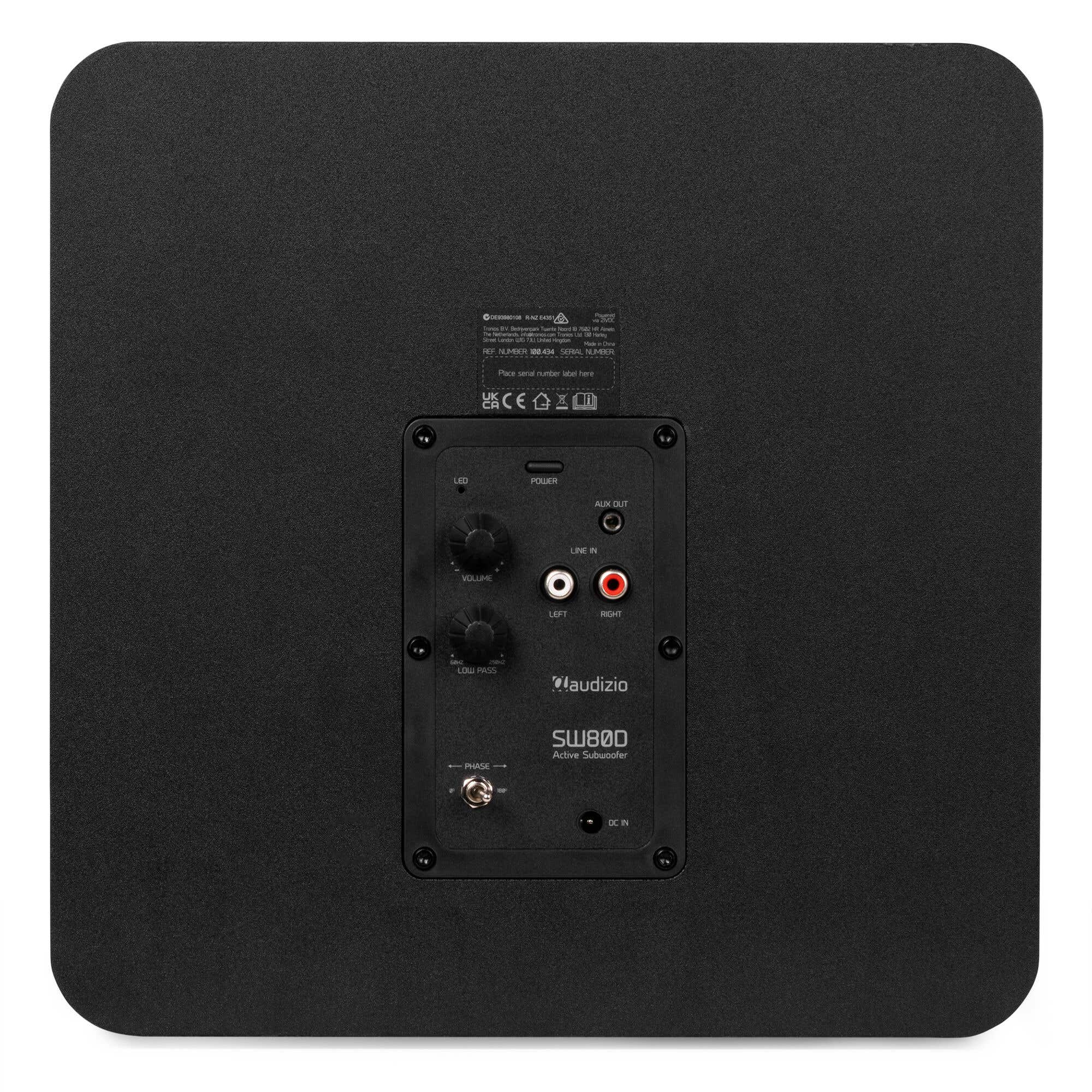 Subwoofer negro con controles. Incluye volumen, alimentación y conectores de entrada/salida. Marca: Audizio.
