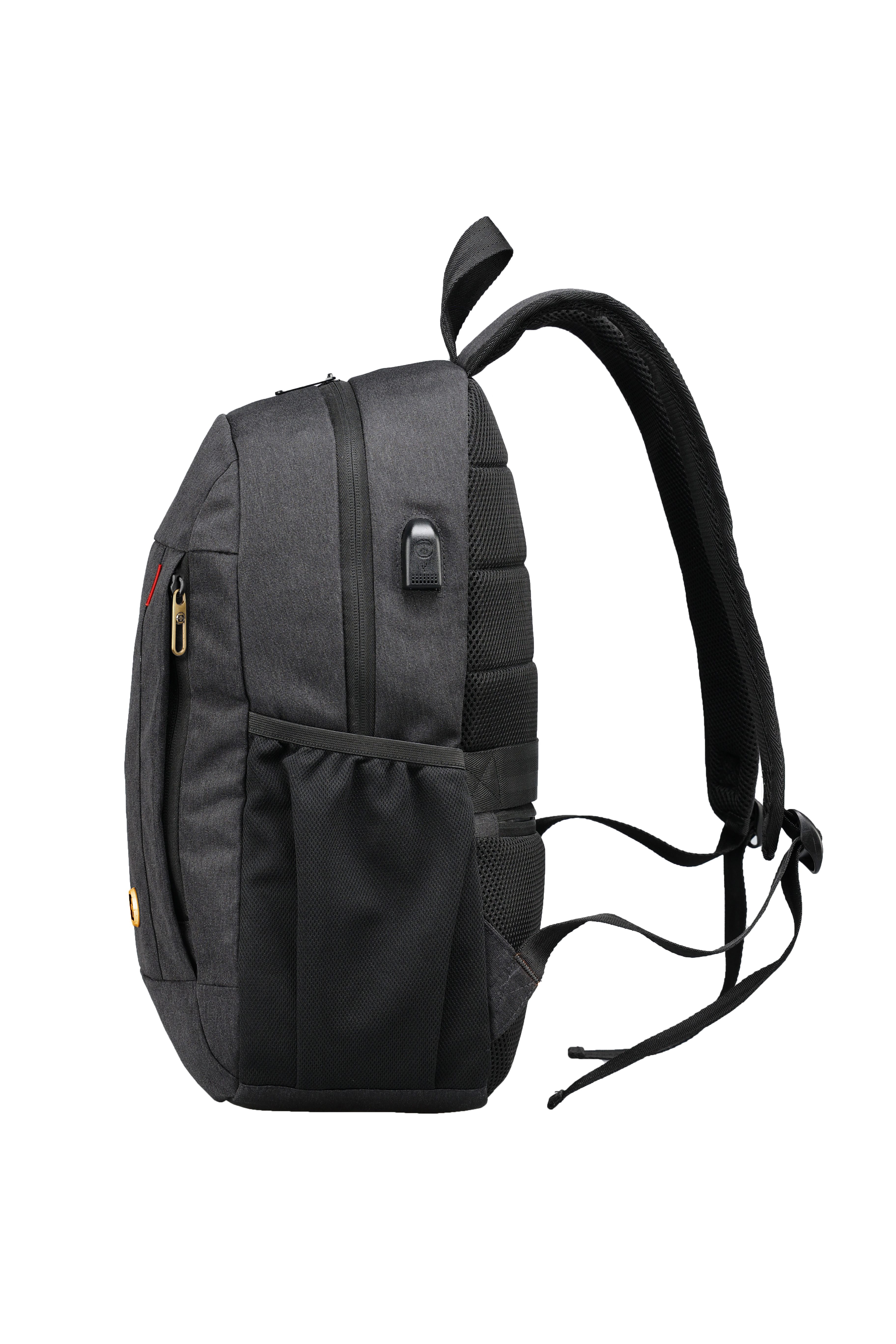 Zaino nero con tasche laterali, porta USB e spallacci imbottiti, su sfondo bianco. Cerniere dorate.