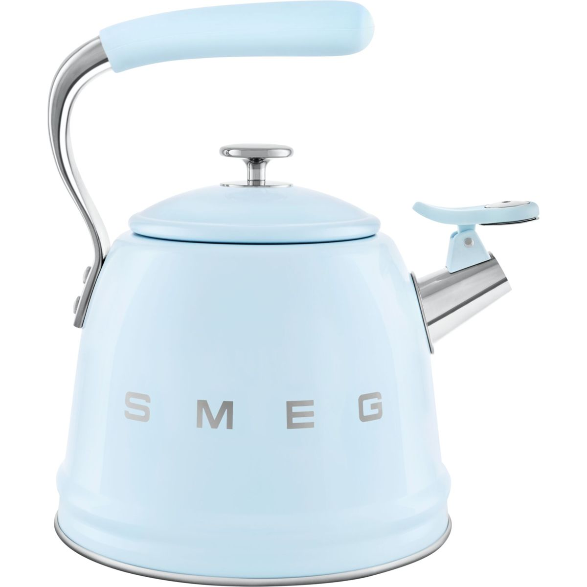 Ein hellblauer SMEG-Wasserkocher mit silbernem Griff und Ausguss. Er hat einen gebogenen Griff und eine Pfeife.