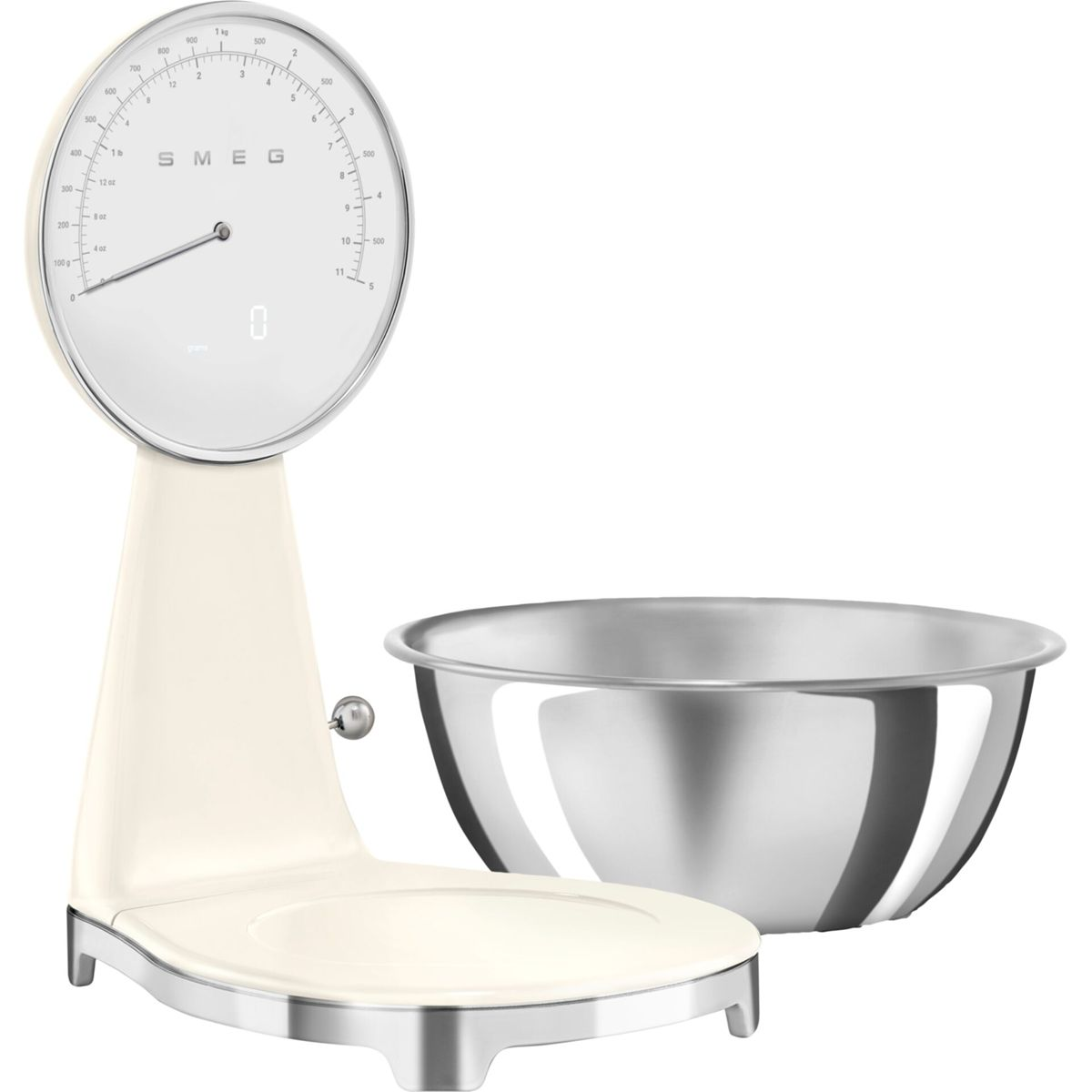 Kremowa waga Smeg z misą. Waga pokazuje pomiary w gramach, uncjach i funtach. Misa jest wykonana ze stali nierdzewnej.