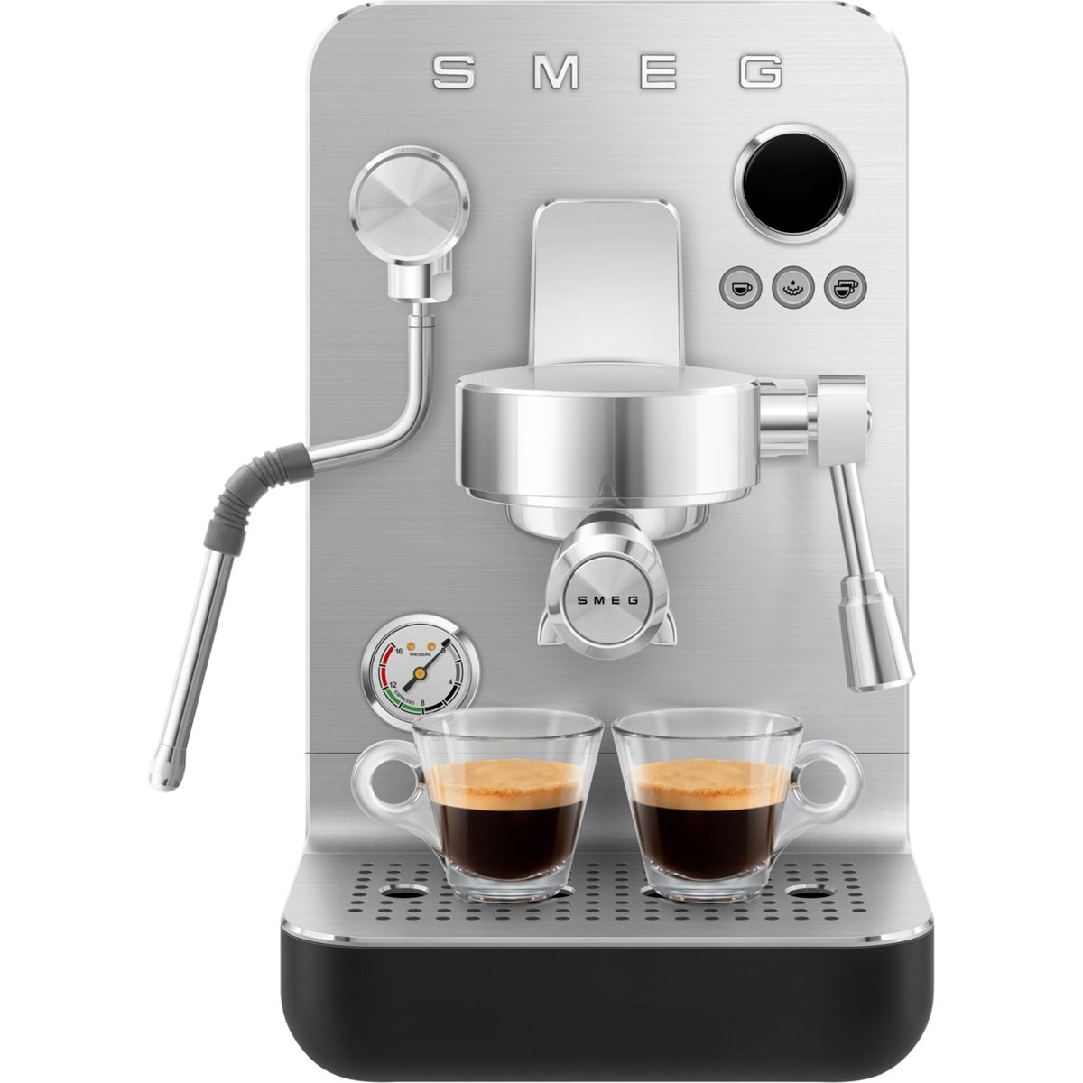 Srebrny ekspres do kawy SMEG z dwiema szklanymi filiżankami kawy. Posiada dyszę do pary, manometr i przyciski sterowania.