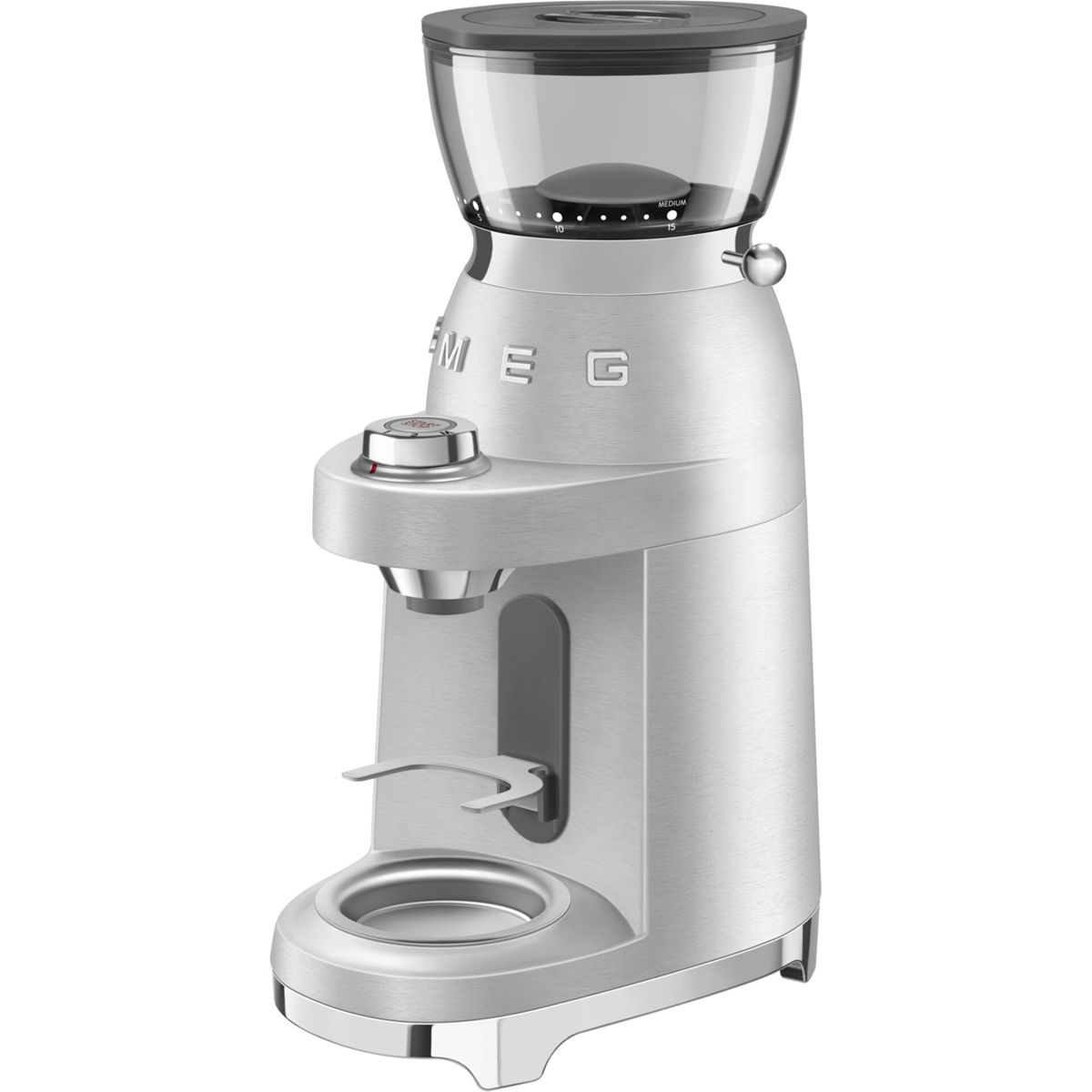 Un molinillo de café SMEG plateado con una tolva transparente para granos. Tiene una base redonda para la taza de café.