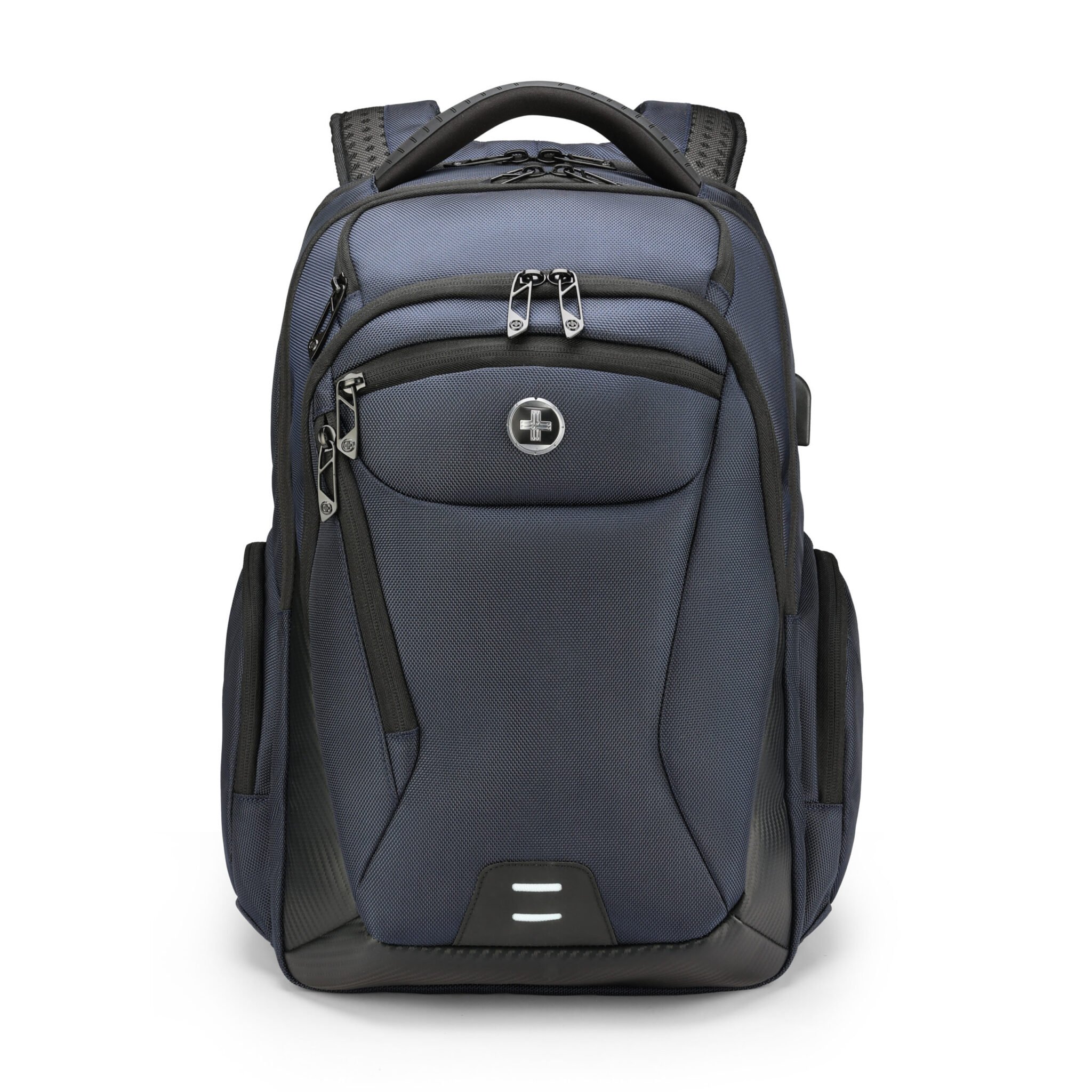 Uno zaino blu Swissgear su sfondo bianco. Ha più scomparti, cerniere e il logo Swissgear.