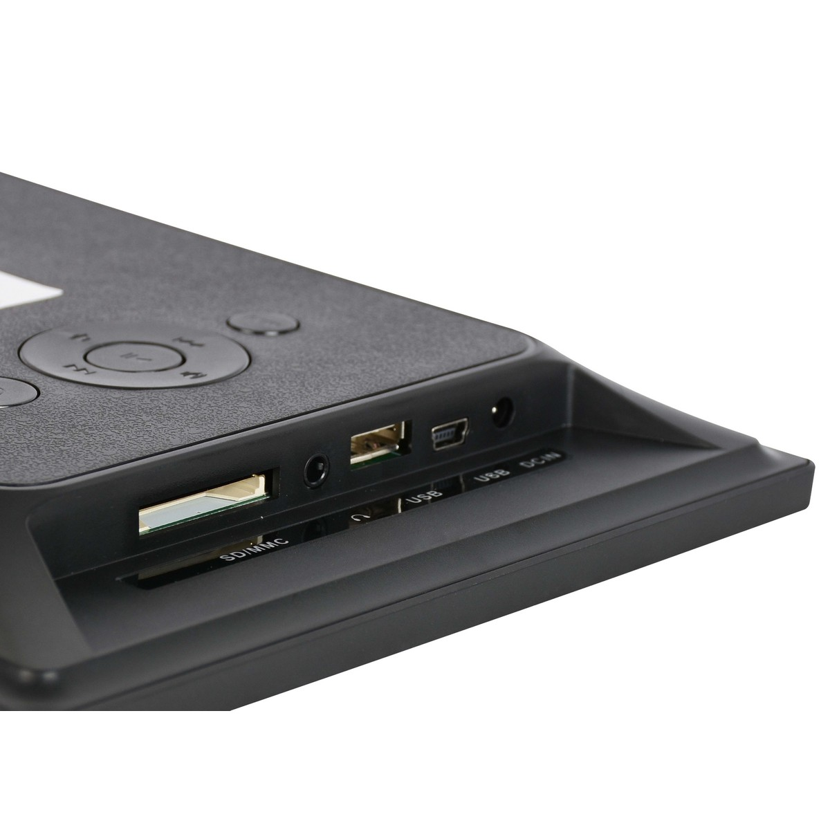 Nahaufnahme eines schwarzen elektronischen Geräts. Es hat Anschlüsse für USB, SD/MMC und DC IN. Knöpfe und ein Bildschirm sind sichtbar.