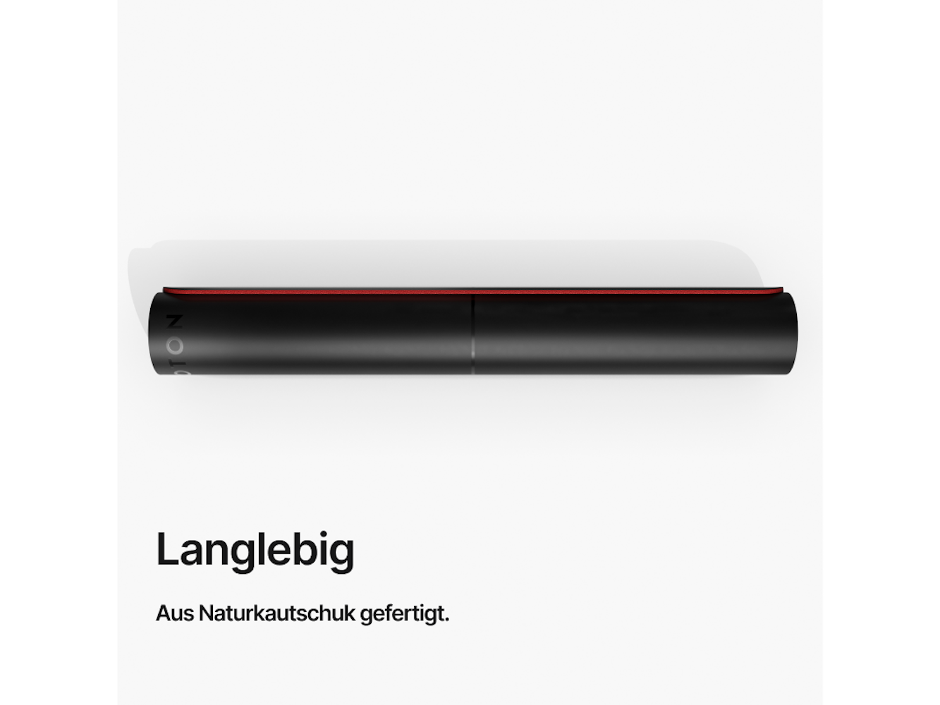Ein schwarzes zylindrisches Objekt mit rotem Streifen oben, weißer Hintergrund und das Wort 'Langlebig' steht darunter.