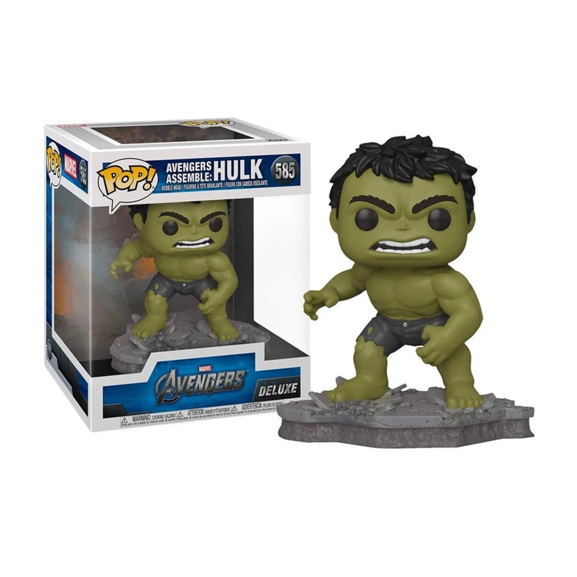 Una statuetta di Hulk a testa oscillante. È verde con capelli neri, con pantaloncini strappati. La statuetta è su una base grigia, con una scatola sullo sfondo.