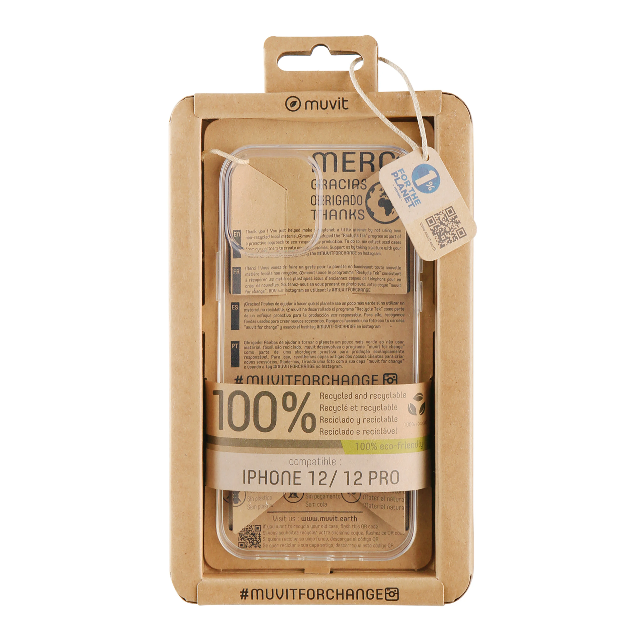 Una funda de teléfono en una caja de cartón. La caja tiene texto en varios idiomas y un código QR. Dice 100% reciclado.