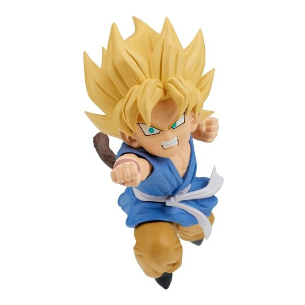 Una figura de un niño con pelo amarillo puntiagudo. Viste un gi azul, pantalones color canela y zapatos negros, en una pose dinámica con el puño levantado.