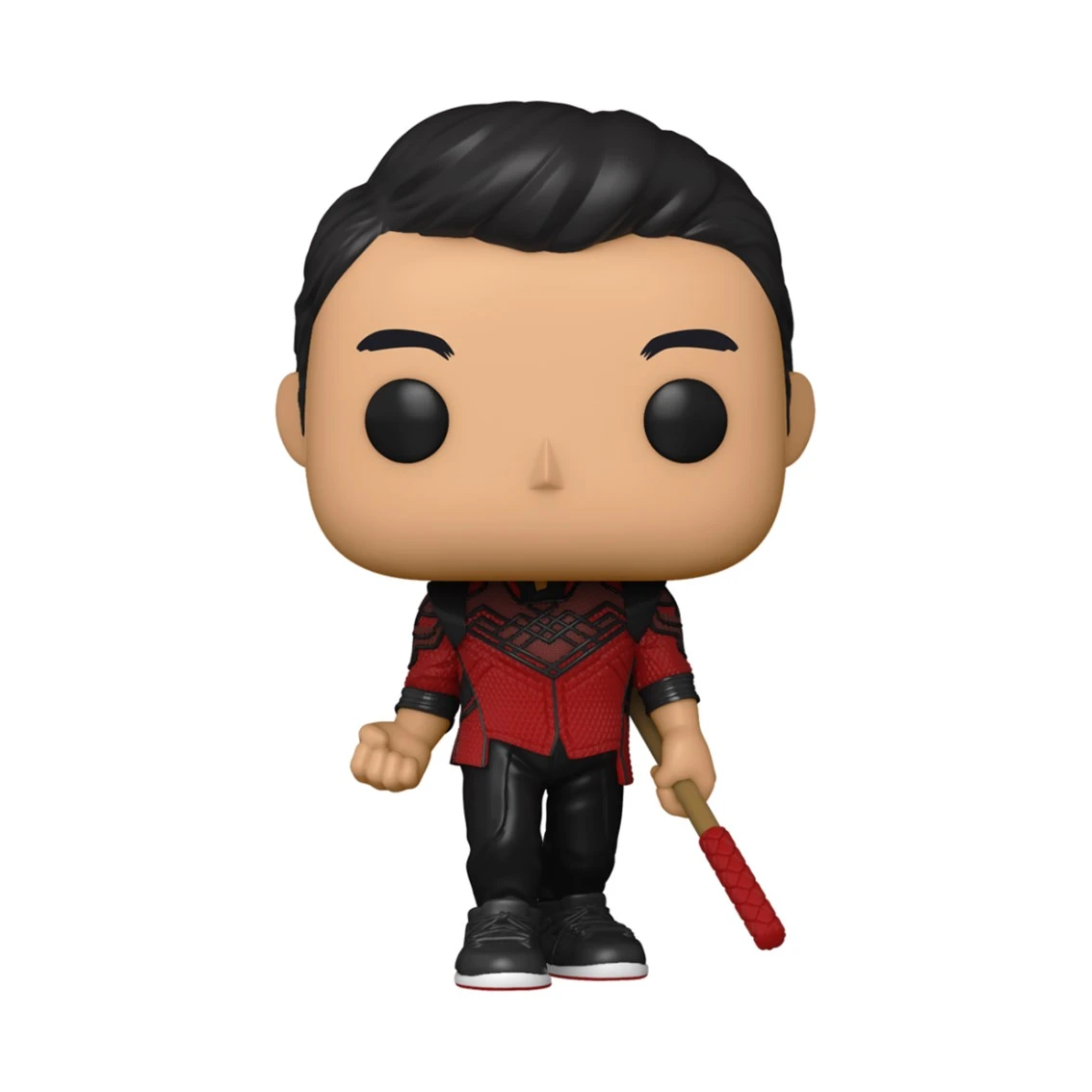 Eine Funko Pop Figur von Shang-Chi. Er trägt ein rot-schwarzes Kostüm und hält einen Stab. Der Hintergrund ist weiß.