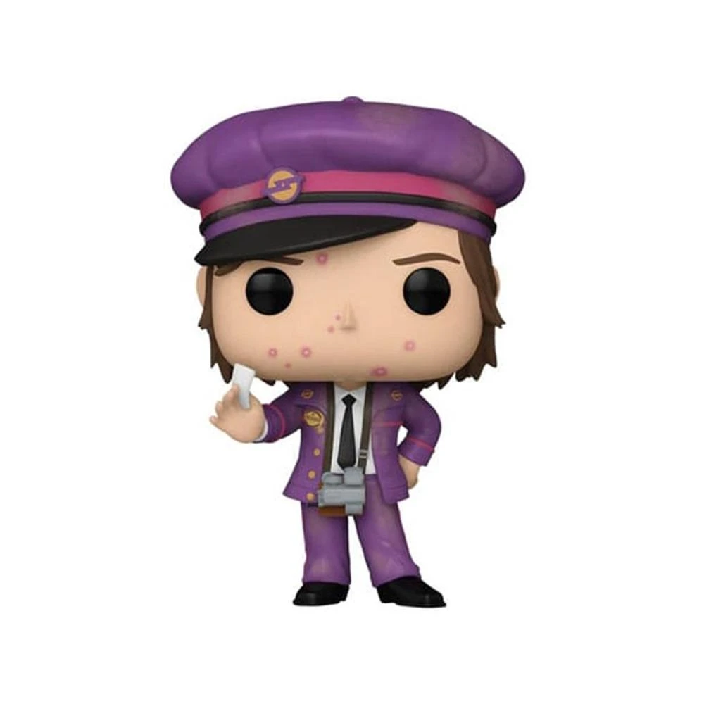 Una figura Funko Pop de un hombre con uniforme y sombrero morados. Sostiene una pequeña tarjeta blanca. Lleva corbata y tiene prismáticos.