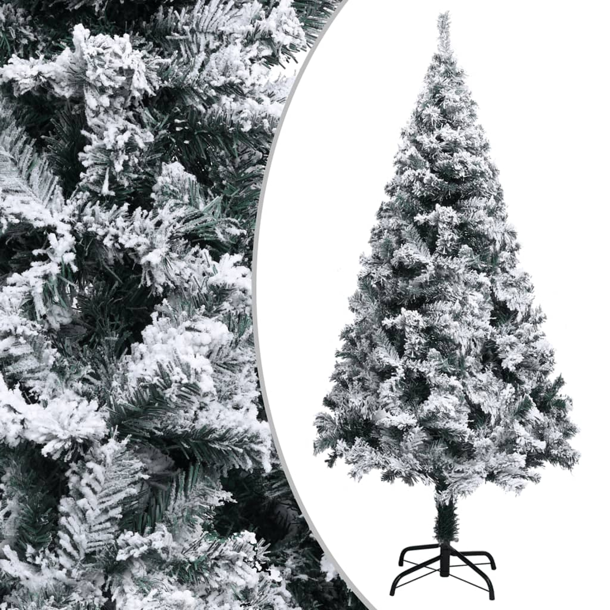 Ein schneebedeckter künstlicher Weihnachtsbaum steht vor weißem Hintergrund. Der Baum ist grün mit weißen, schneegleichen Akzenten.