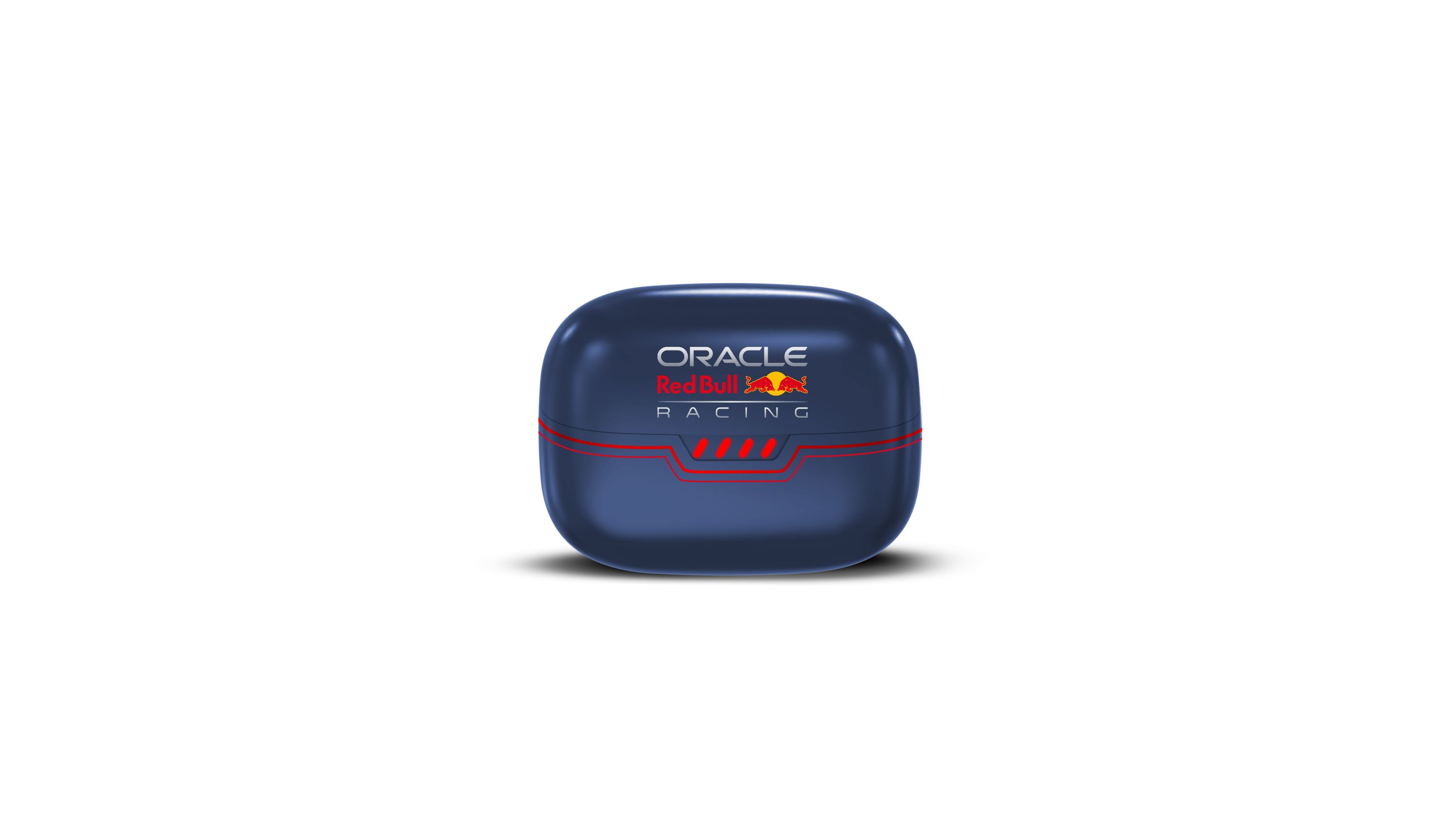 Ein blaues Kopfhörer-Etui mit dem Oracle Red Bull Racing Logo. Der Hintergrund ist weiß.