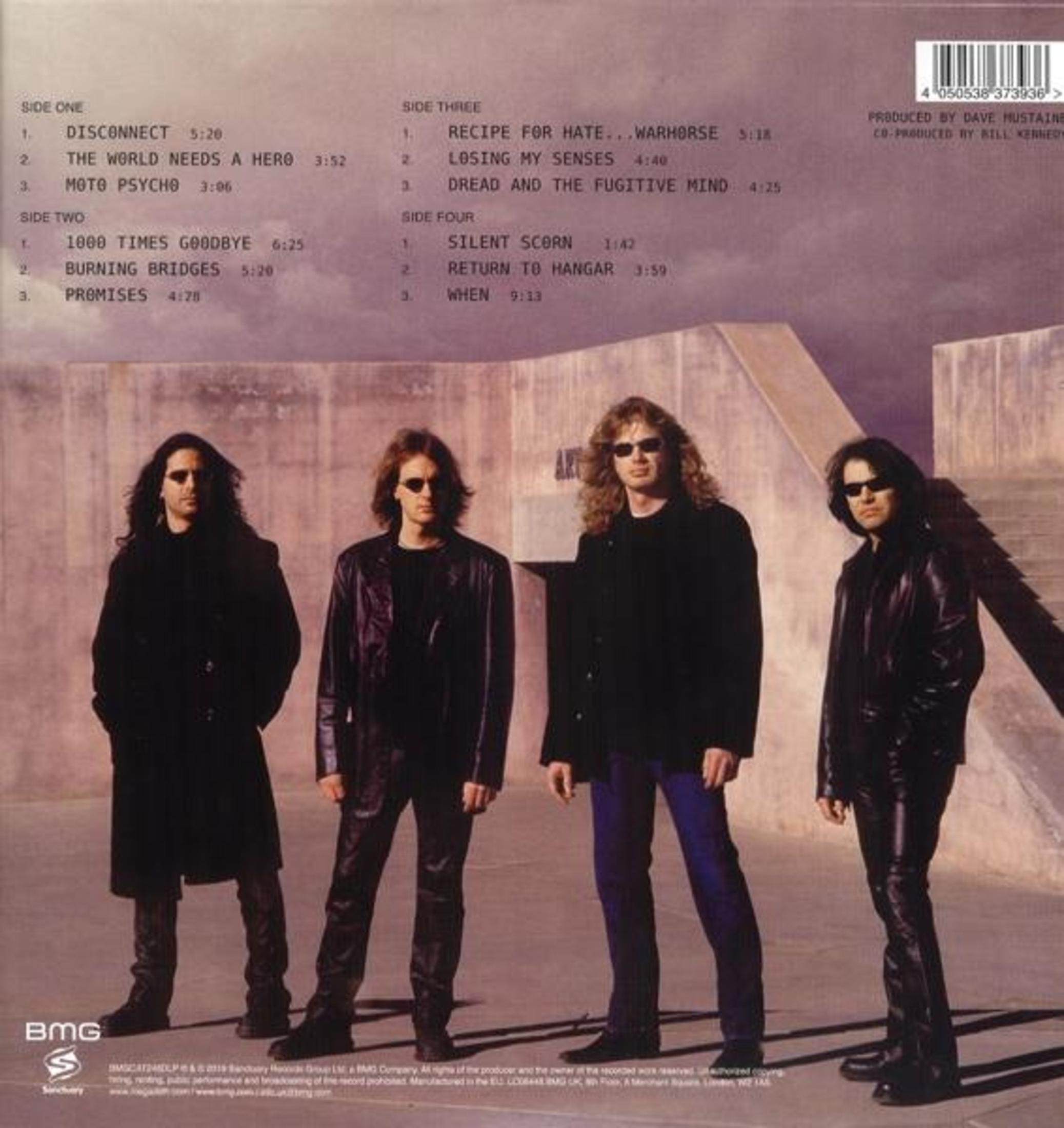 Vier Männer mit Sonnenbrillen posieren. Das Albumcover listet Songtitel auf. BMG- und Sanctuary-Logos links unten.