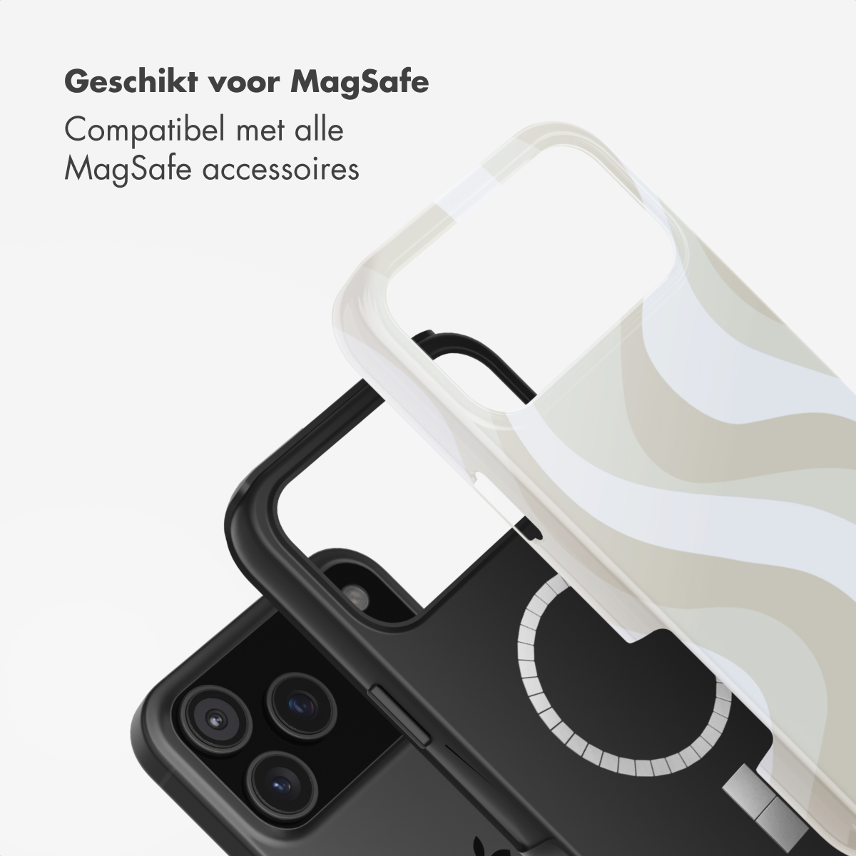 Een zwarte telefoon met een witte en beige golfpatroonhoes wordt getoond. De hoes is gedeeltelijk verwijderd.